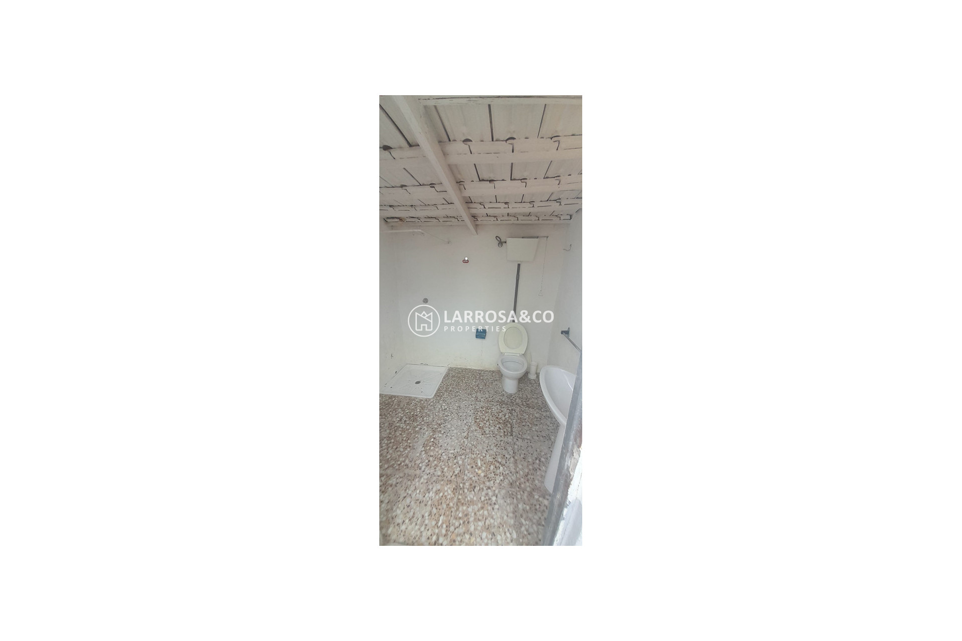 Resale - Country house - Dolores