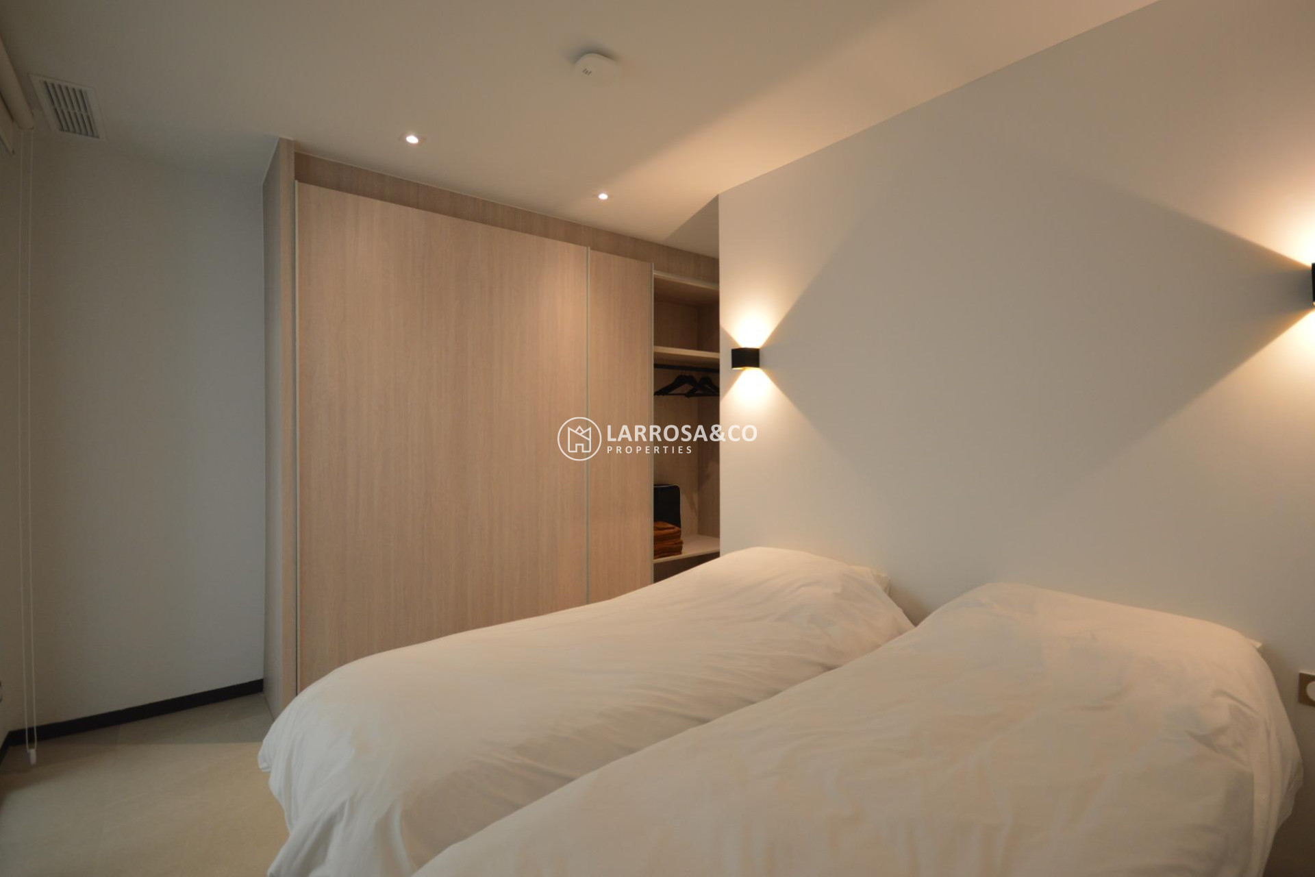 Resale - Detached House/Villa - Algorfa - Comunidad Valenciana