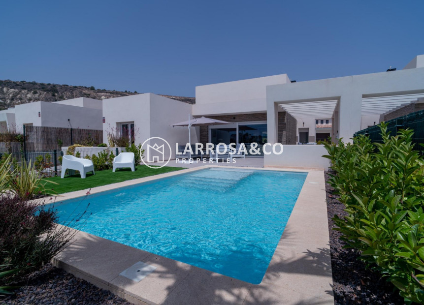 Resale - Detached House/Villa - Algorfa - La Finca Golf Resort