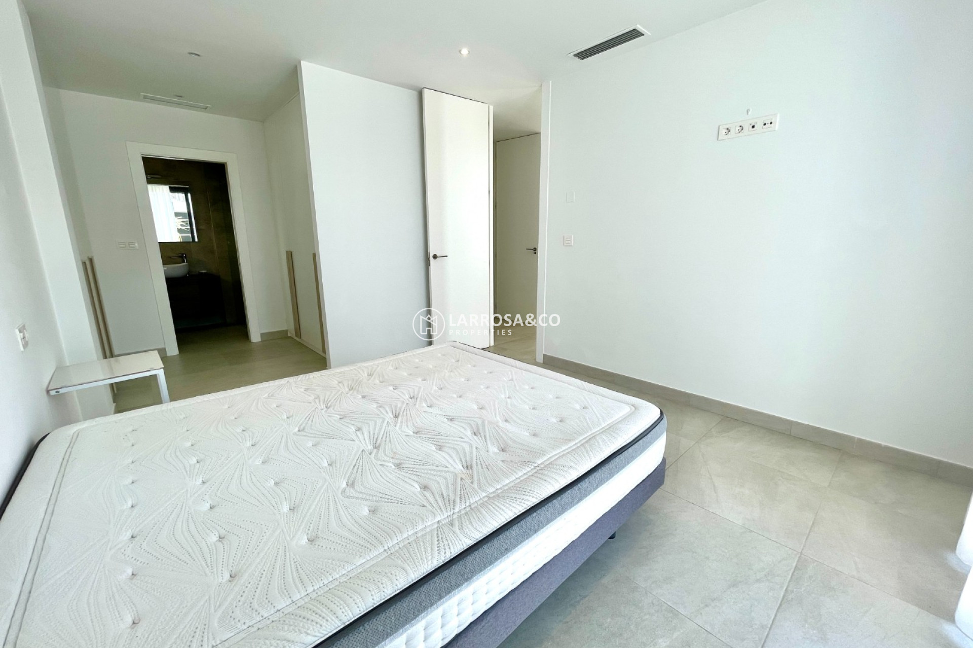 Resale - Detached House/Villa - Benijofar - Costa Blanca