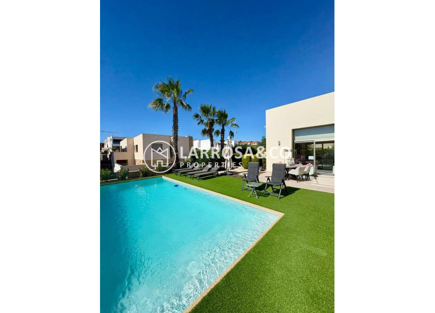 Resale - Detached House/Villa - Benijofar - Costa Blanca