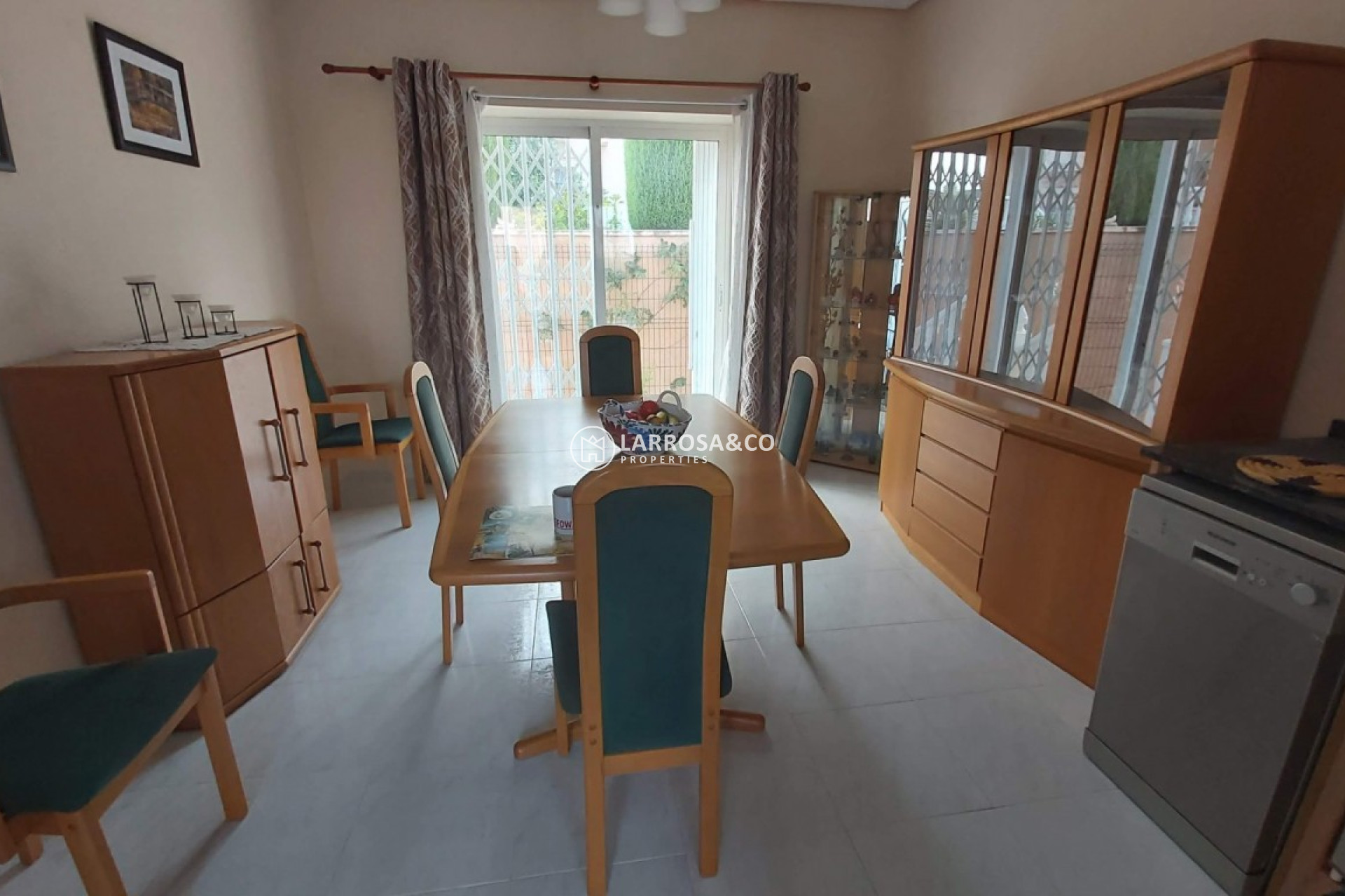 Resale - Detached House/Villa - Benimar - Costa Blanca