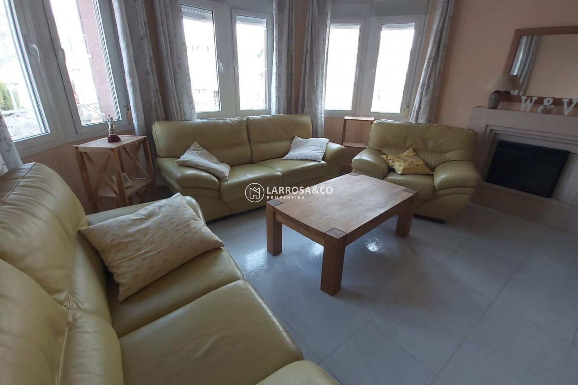 Resale - Detached House/Villa - Benimar - Costa Blanca