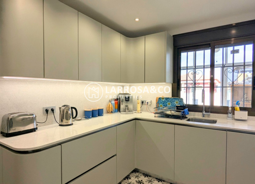 Resale - Detached House/Villa - Bigastro - Inland