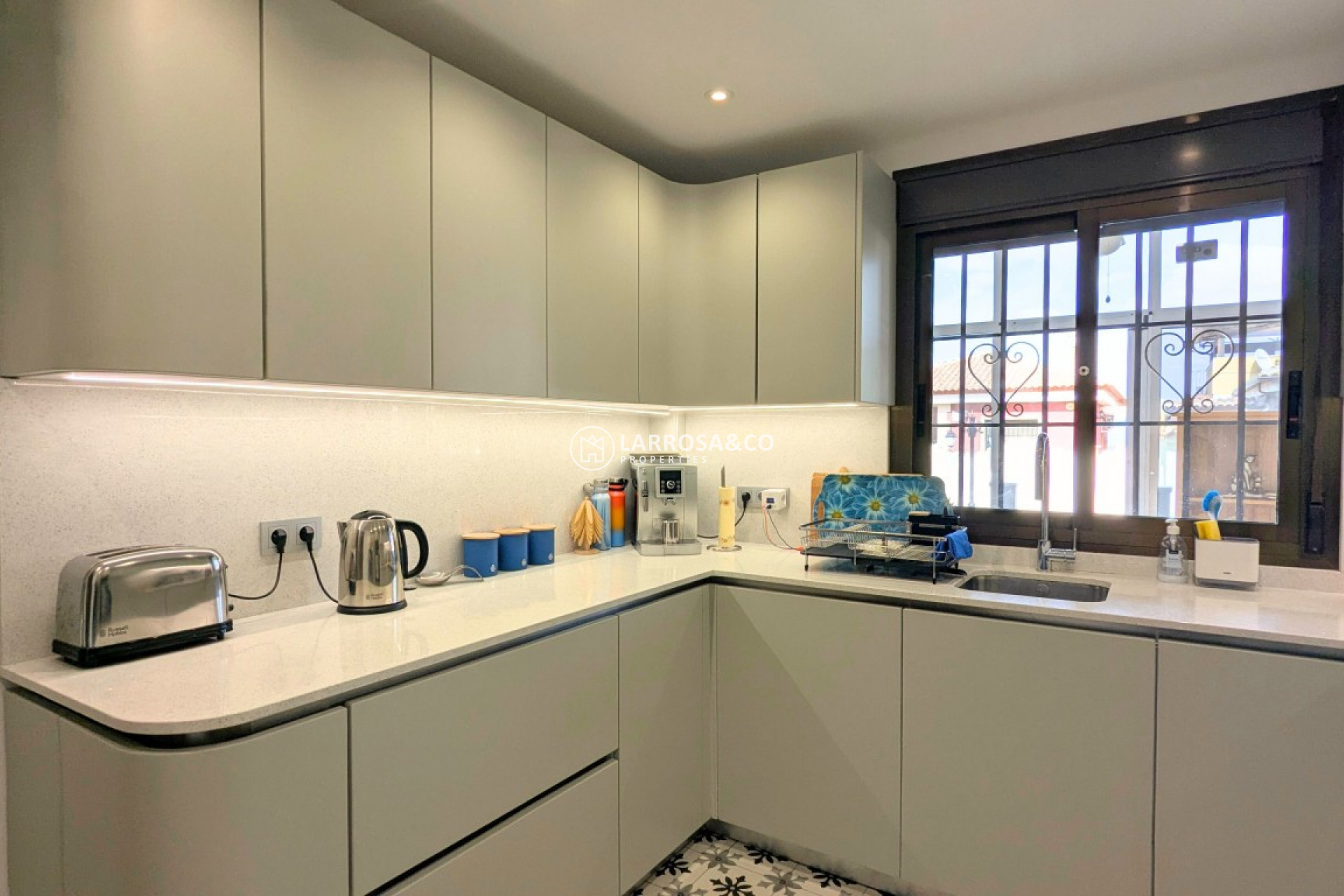 Resale - Detached House/Villa - Bigastro - Inland