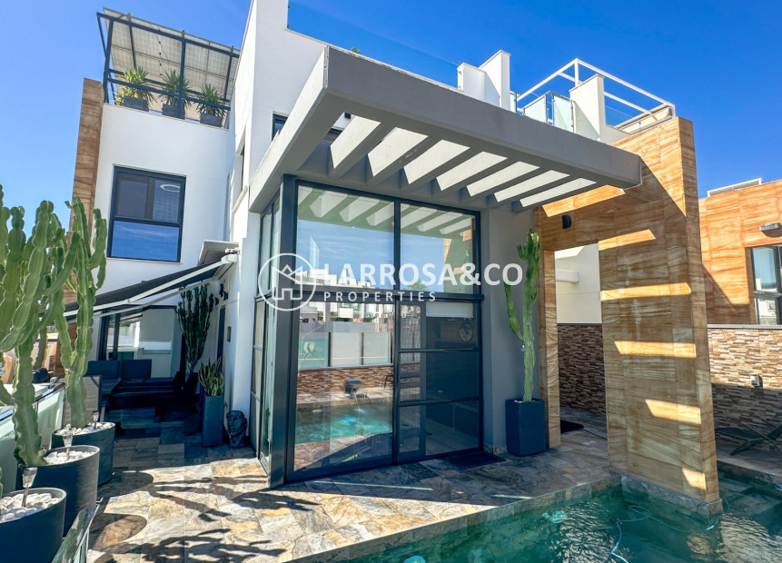 Resale - Detached House/Villa - Cabo Roig - Costa blanca