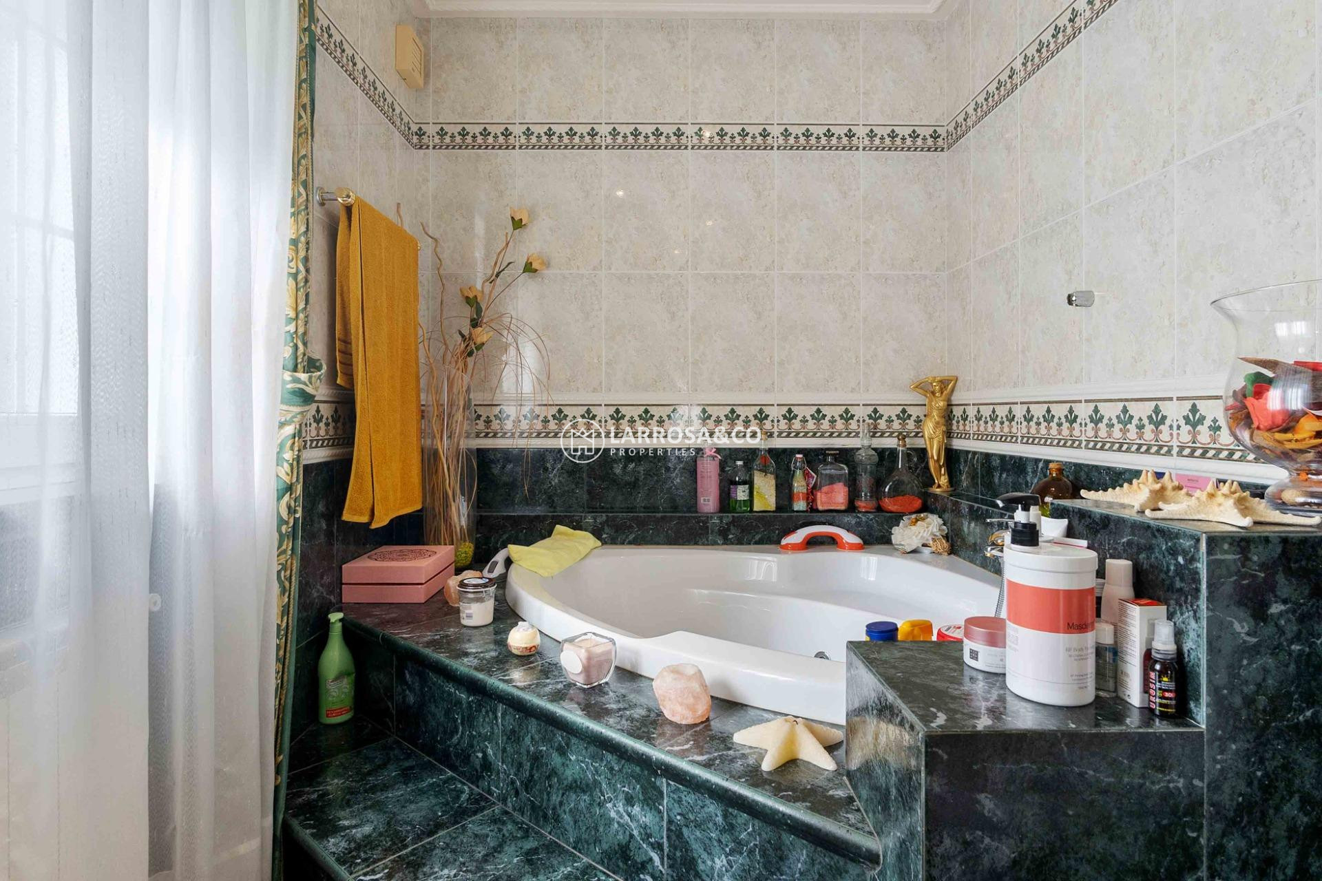 Resale - Detached House/Villa - Cabo Roig - MUY CERCA DE LA PLAYA