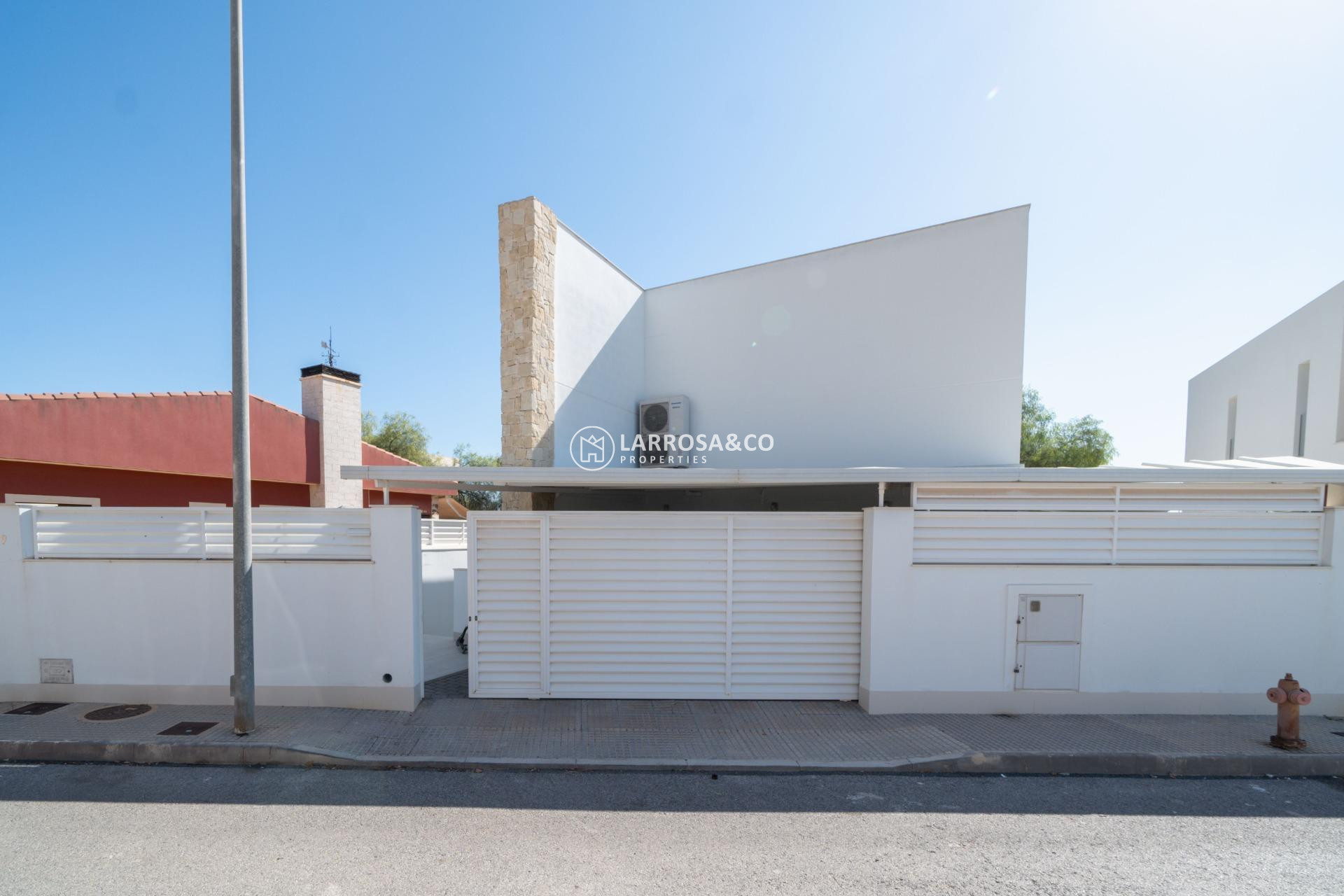 Resale - Detached House/Villa - Callosa de Segura - JUNTO CAMPO DE FUTBOL