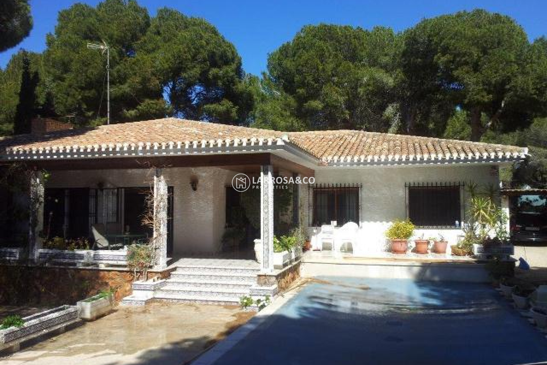 Resale - Detached House/Villa - Campoamor - Costa Blanca