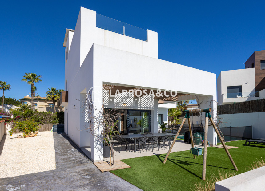 Resale - Detached House/Villa - Ciudad Quesada - center