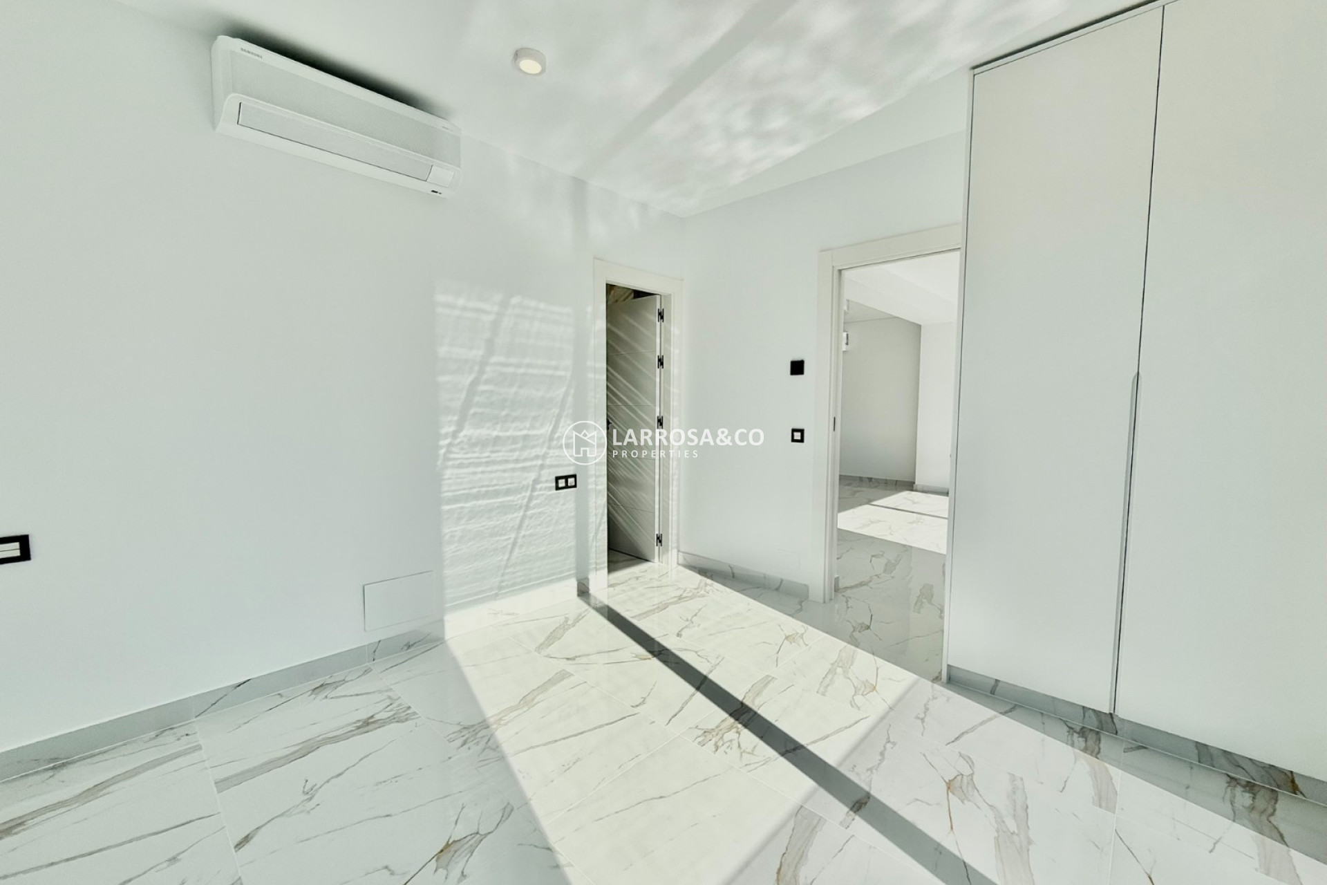 Resale - Detached House/Villa - Ciudad Quesada