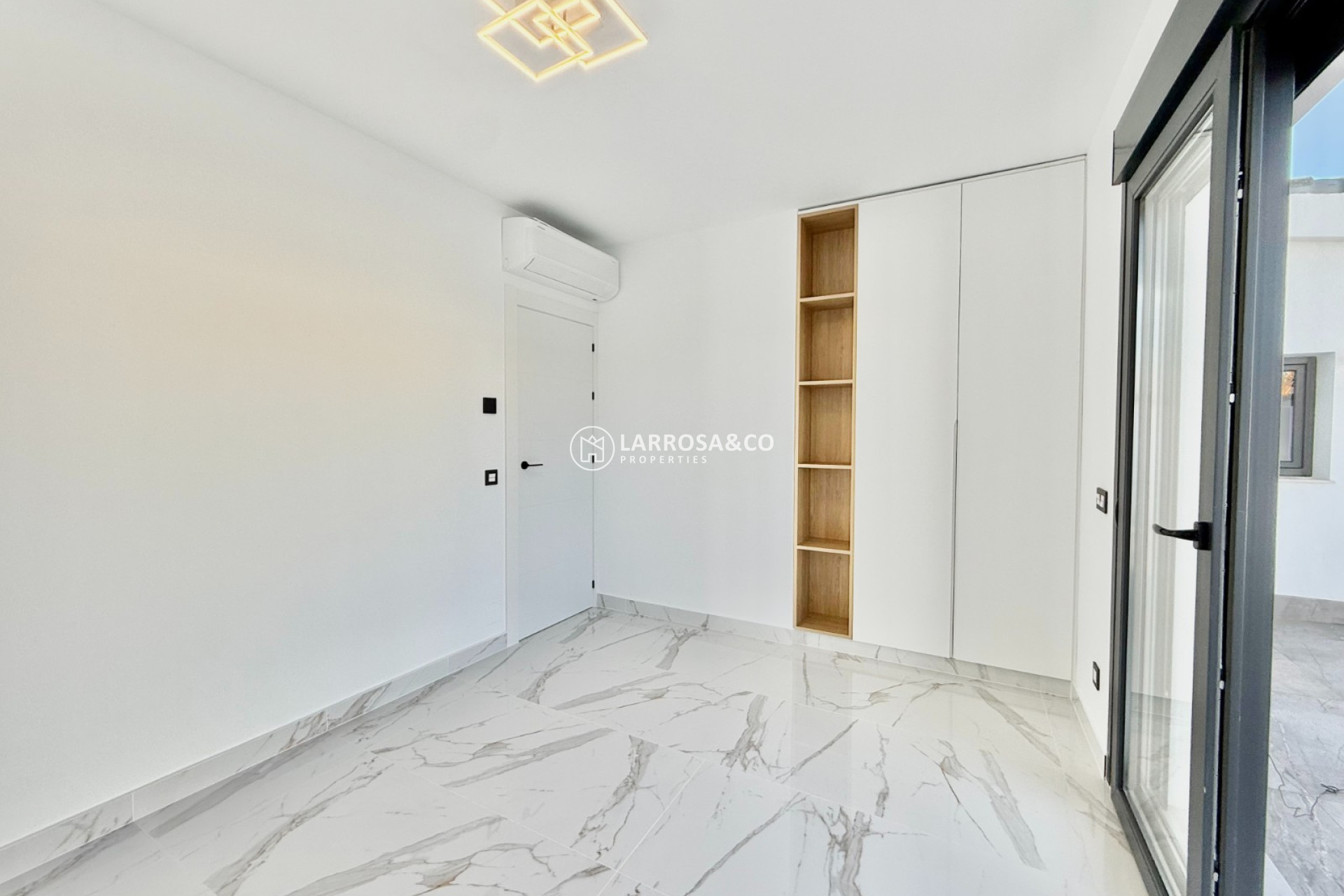 Resale - Detached House/Villa - Ciudad Quesada