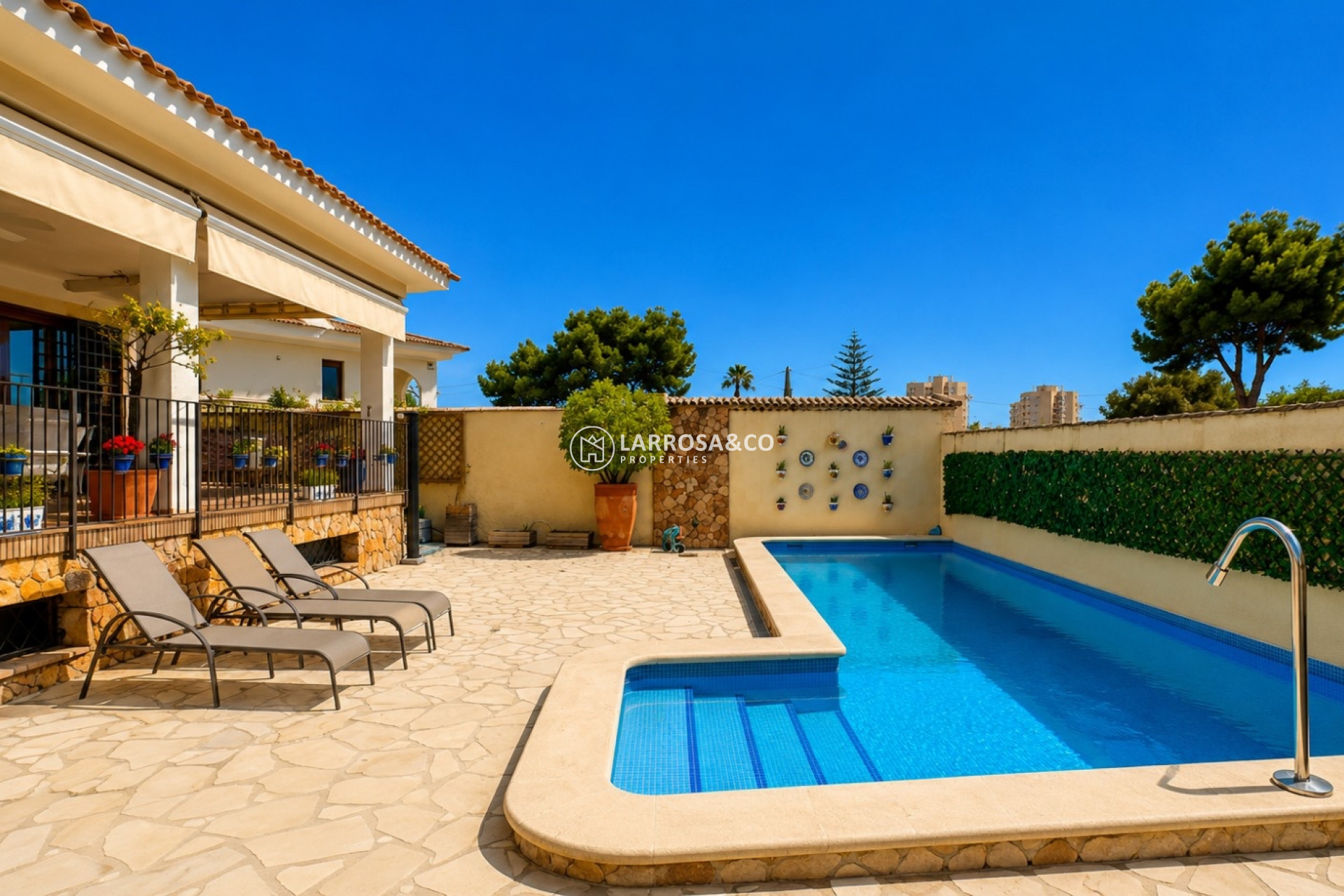 Resale - Detached House/Villa - Dehesa de Campoamor - Costa Blanca