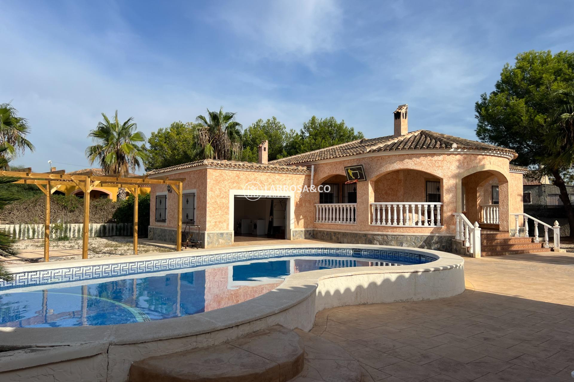 Resale - Detached House/Villa - Dolores - CMNO. ESCORREDOR