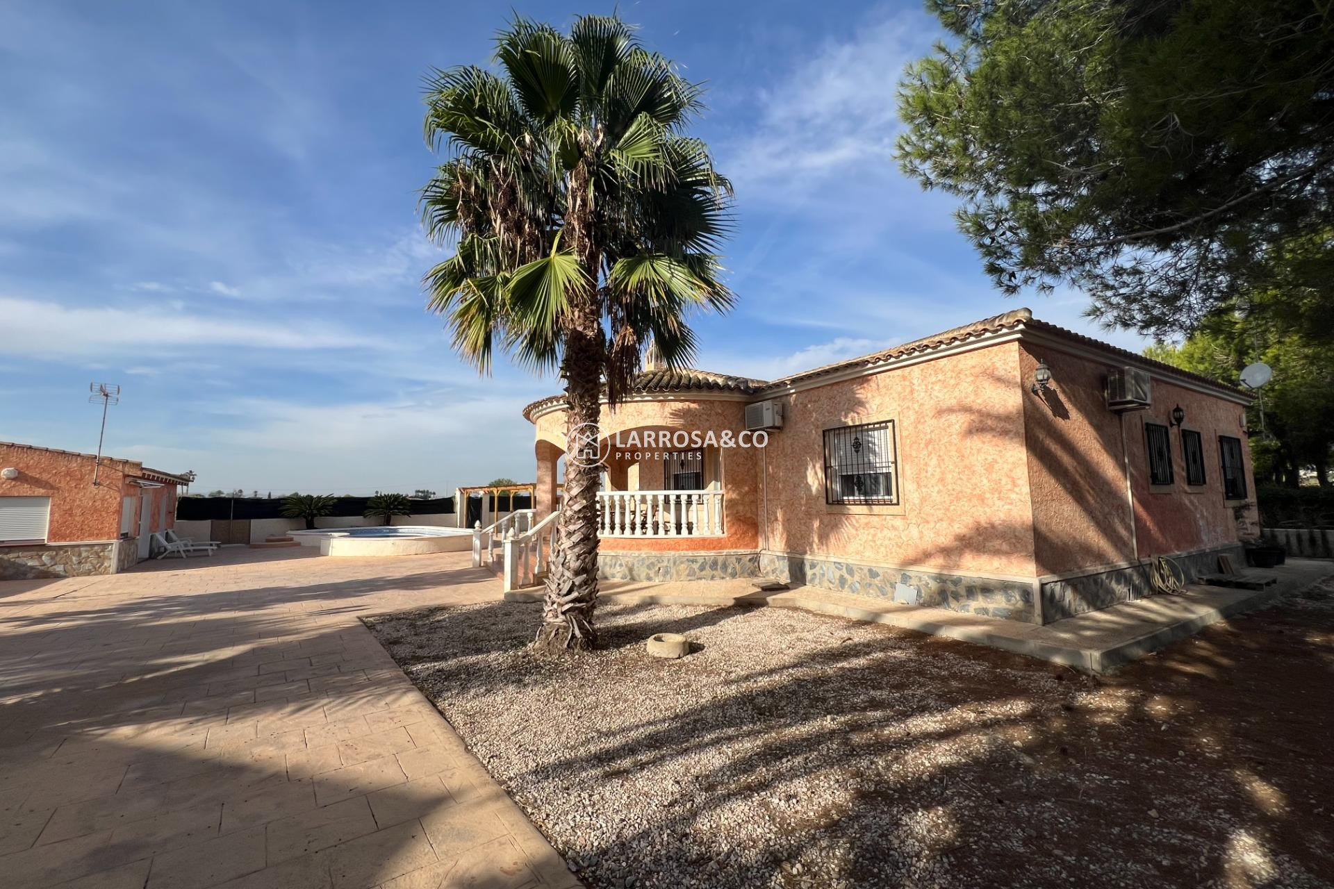 Resale - Detached House/Villa - Dolores - CMNO. ESCORREDOR