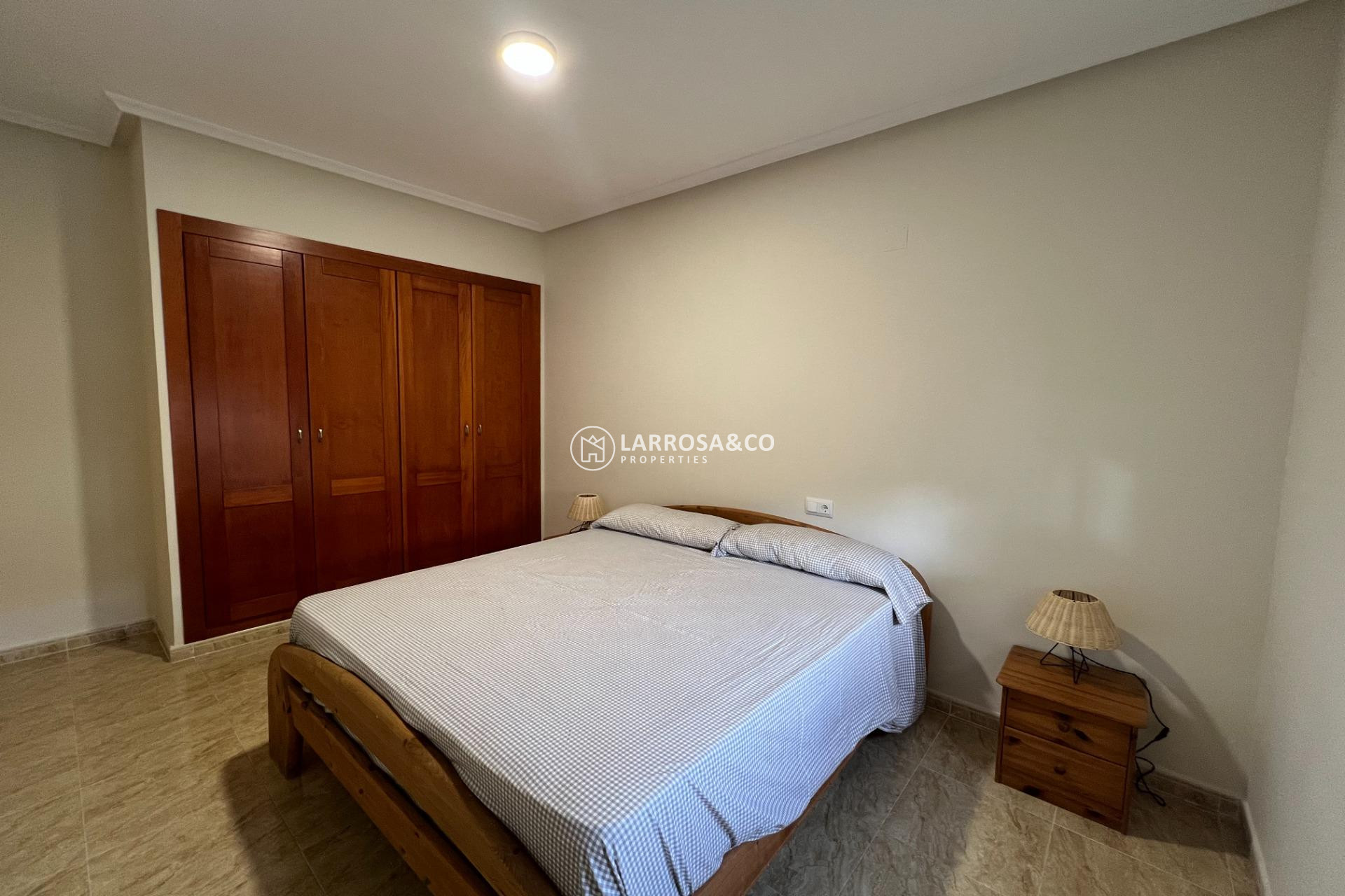 Resale - Detached House/Villa - Dolores - CMNO. ESCORREDOR