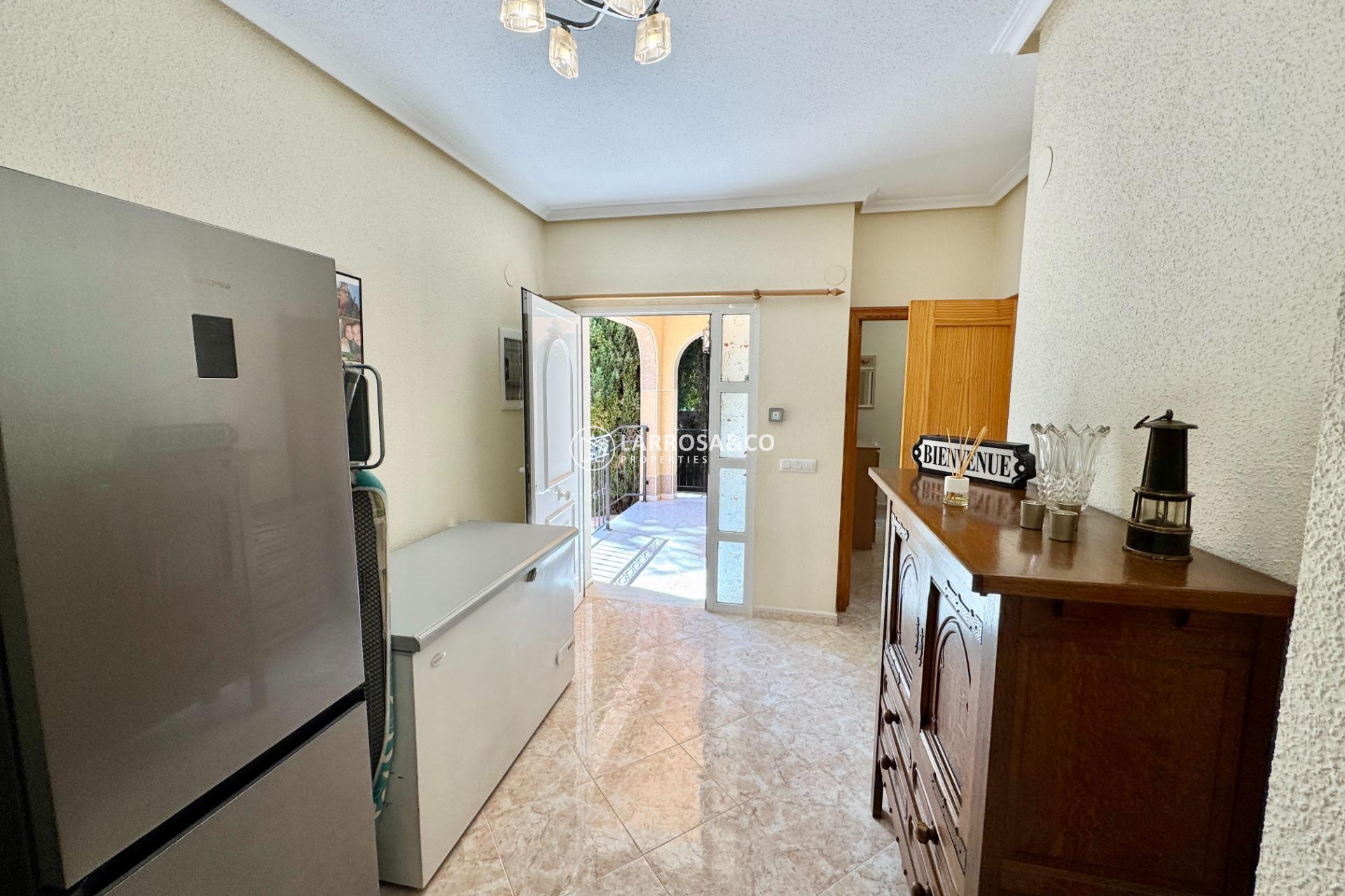 Resale - Detached House/Villa - Dolores - CMNO. ESCORREDOR