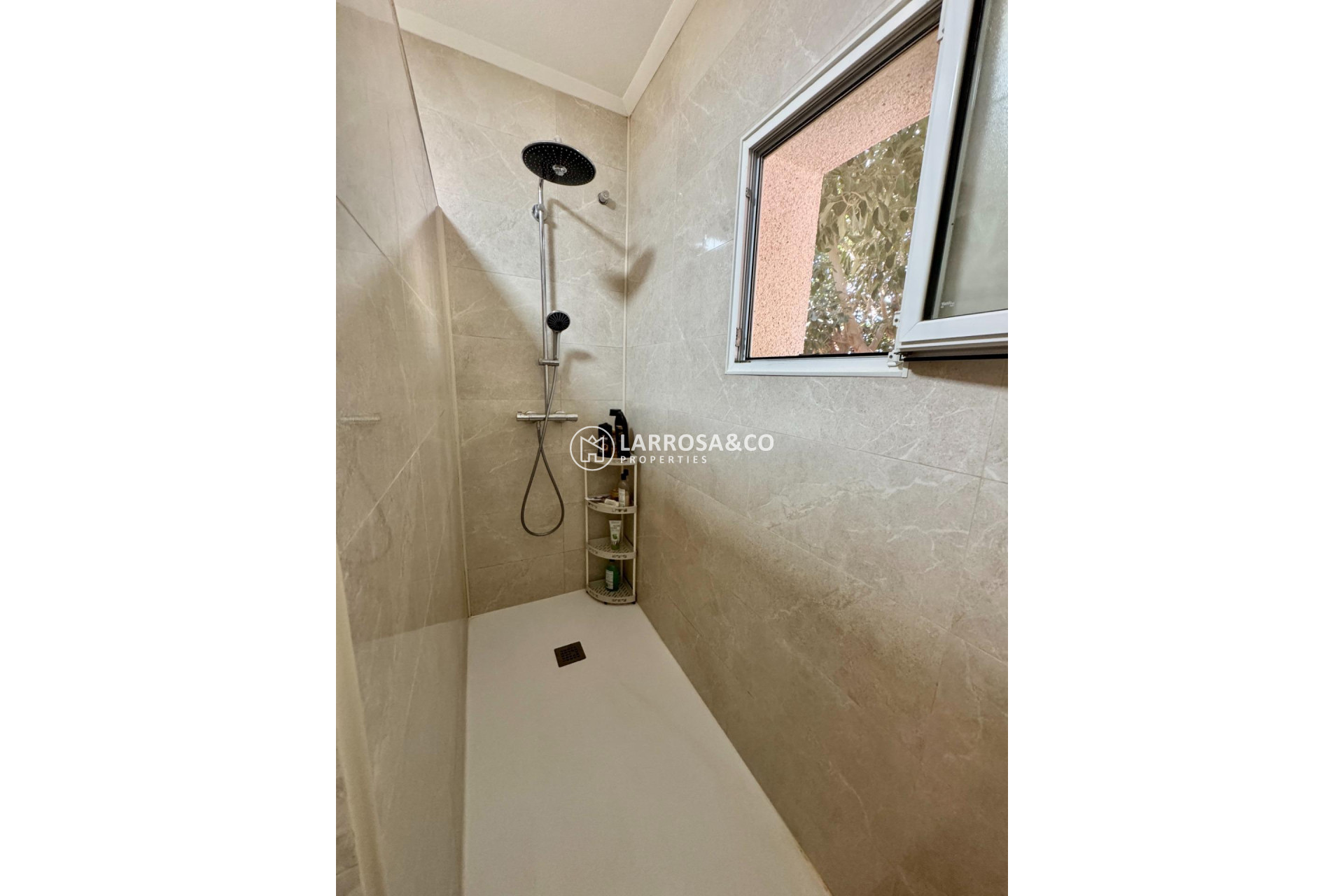Resale - Detached House/Villa - Dolores - CMNO. ESCORREDOR