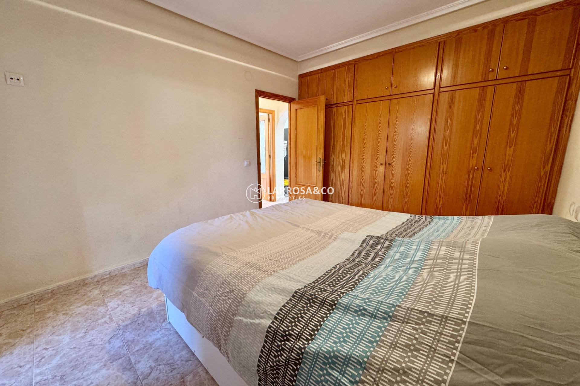 Resale - Detached House/Villa - Dolores - CMNO. ESCORREDOR