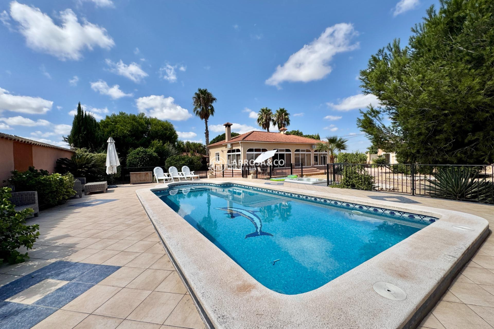 Resale - Detached House/Villa - Dolores - CMNO. ESCORREDOR