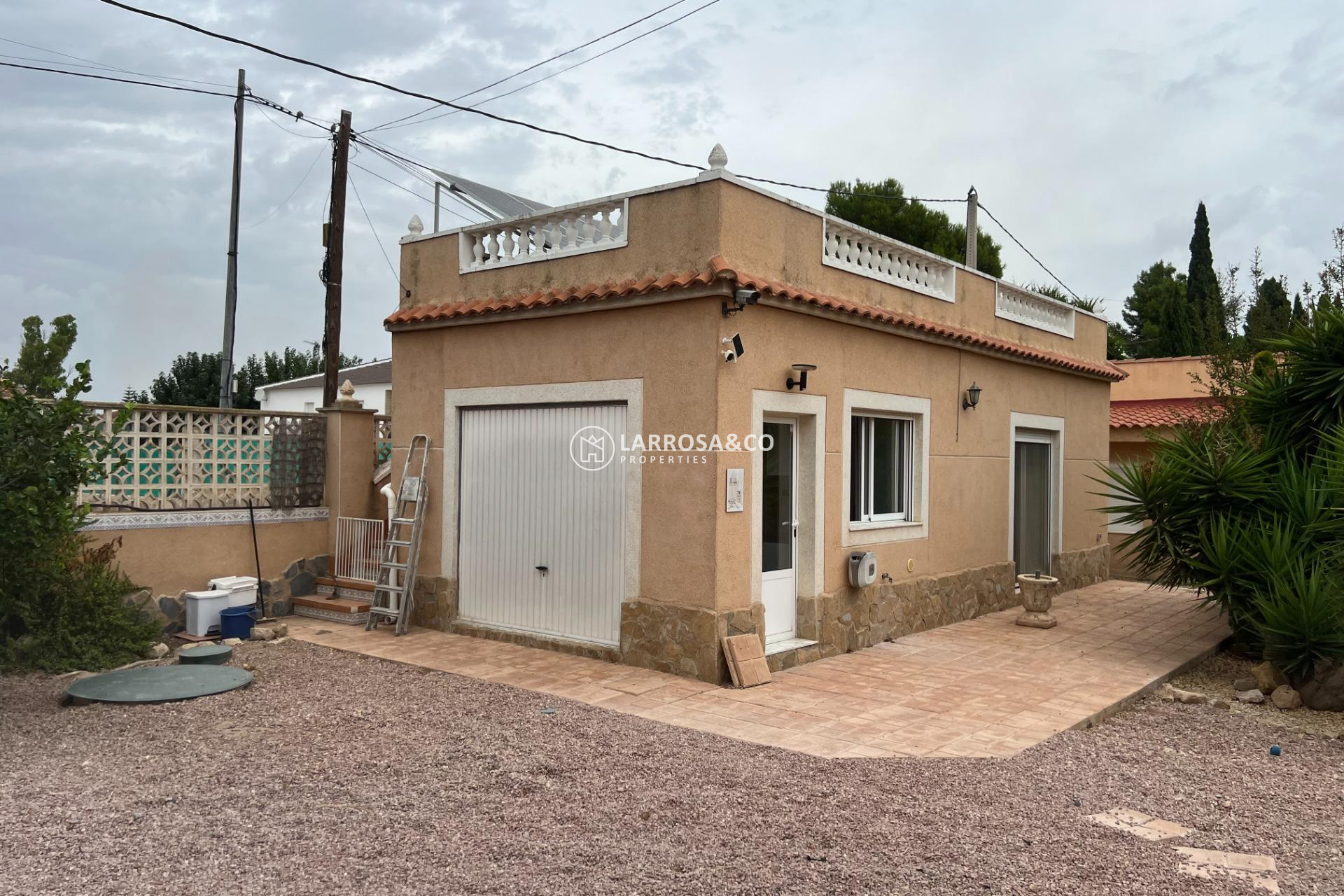 Resale - Detached House/Villa - Dolores - CMNO. ESCORREDOR