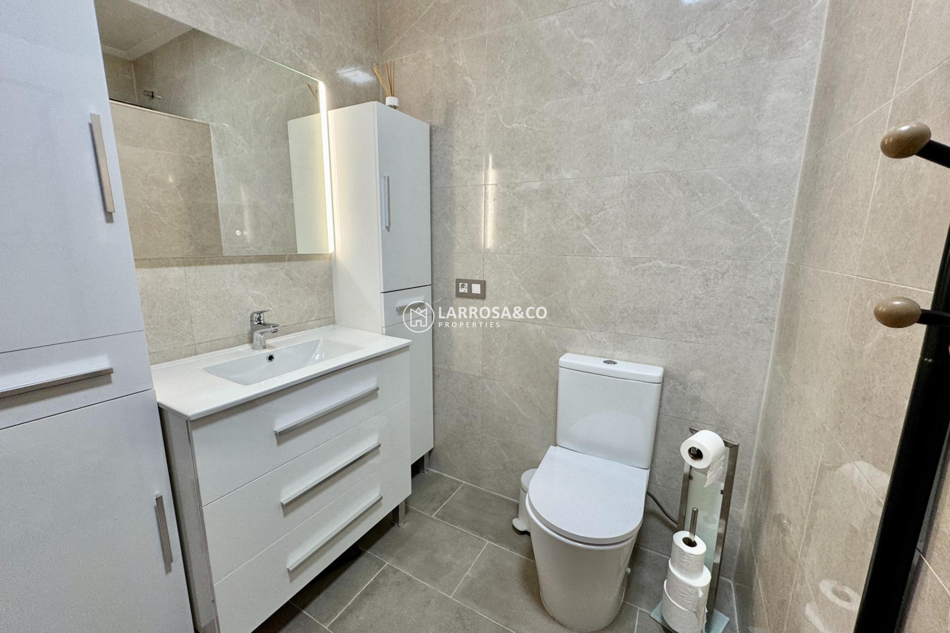 Resale - Detached House/Villa - Dolores - CMNO. ESCORREDOR