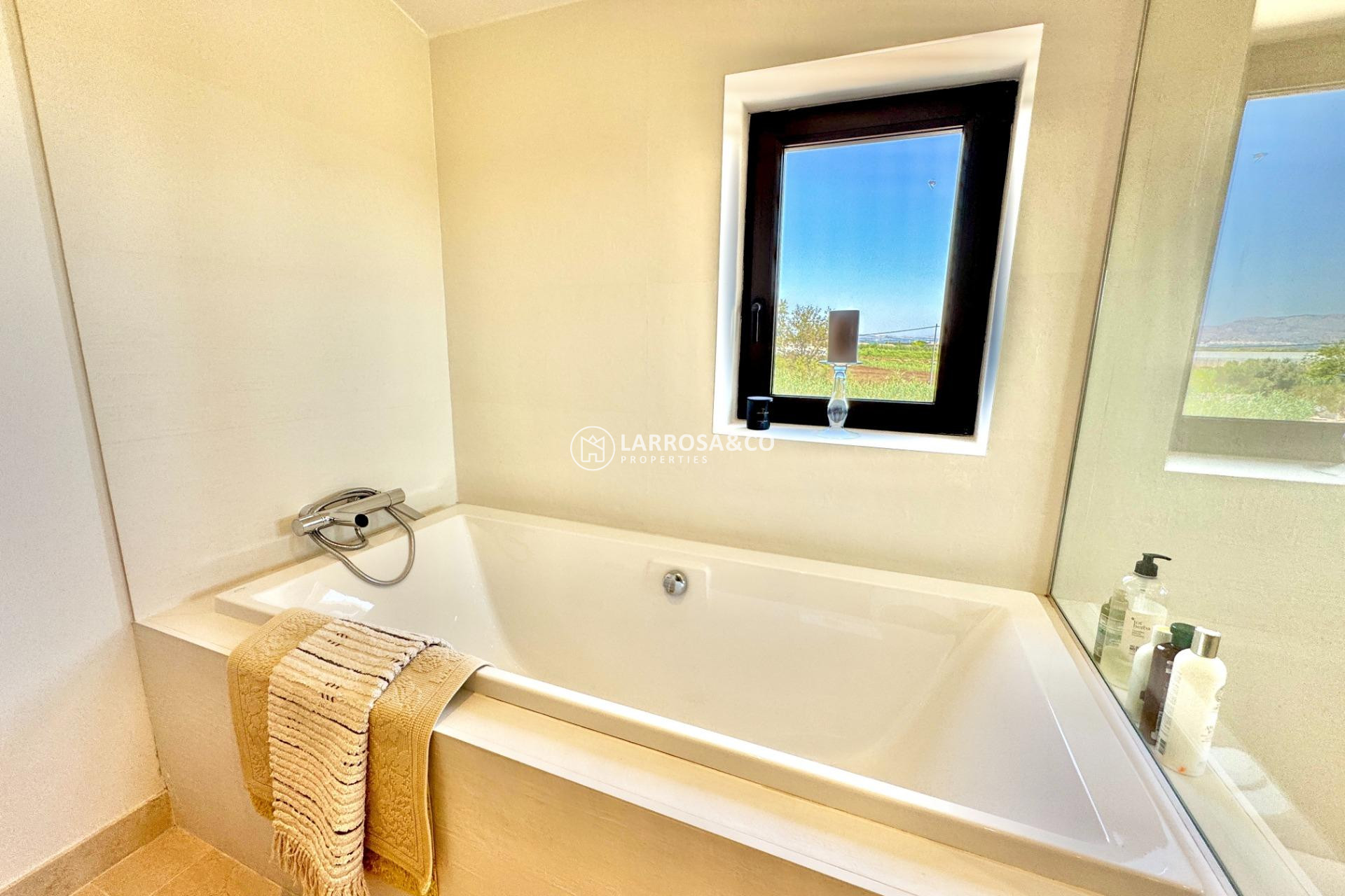 Resale - Detached House/Villa - Dolores - Comunidad valenciana