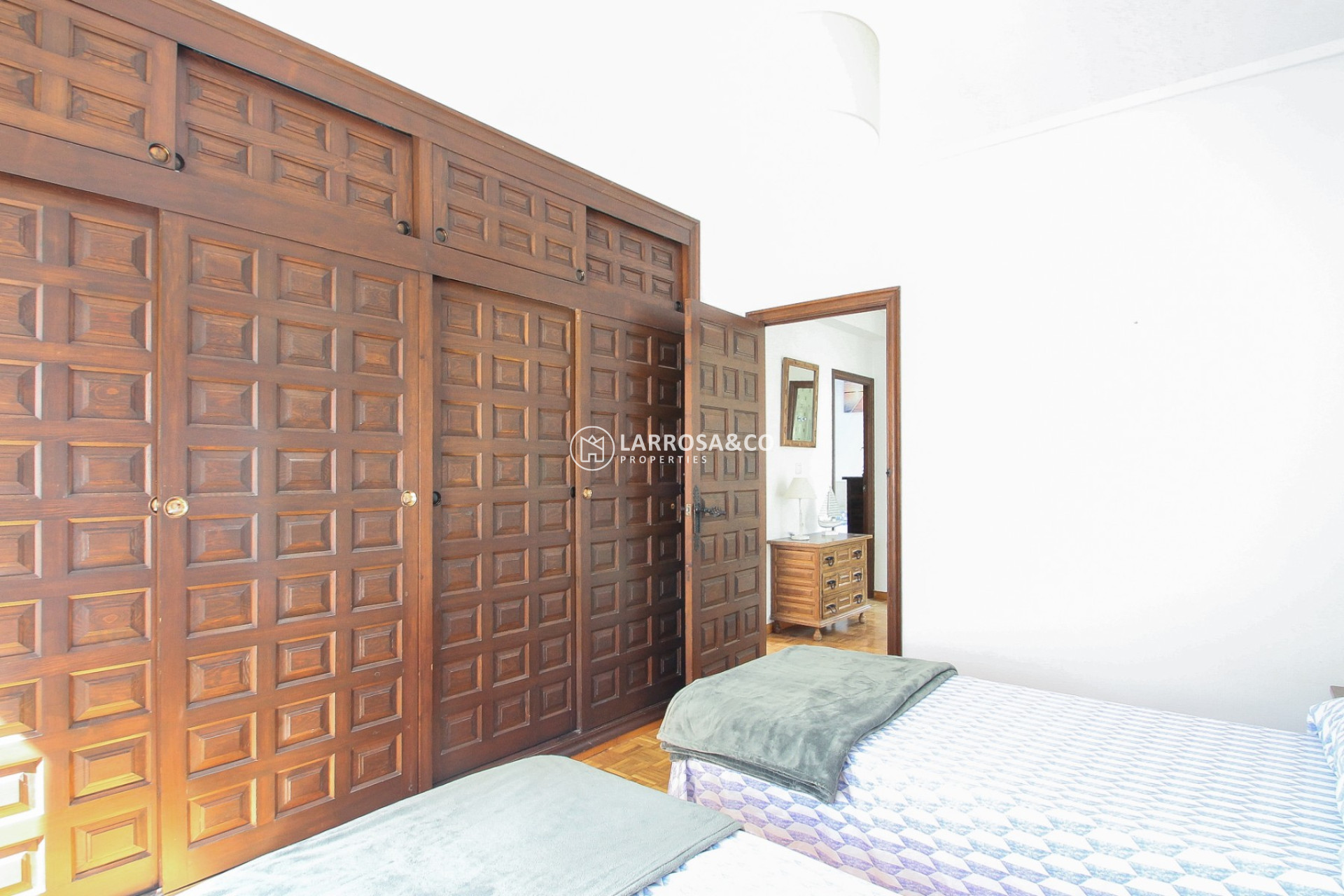 Resale - Detached House/Villa - El Campello - Costa Blanca