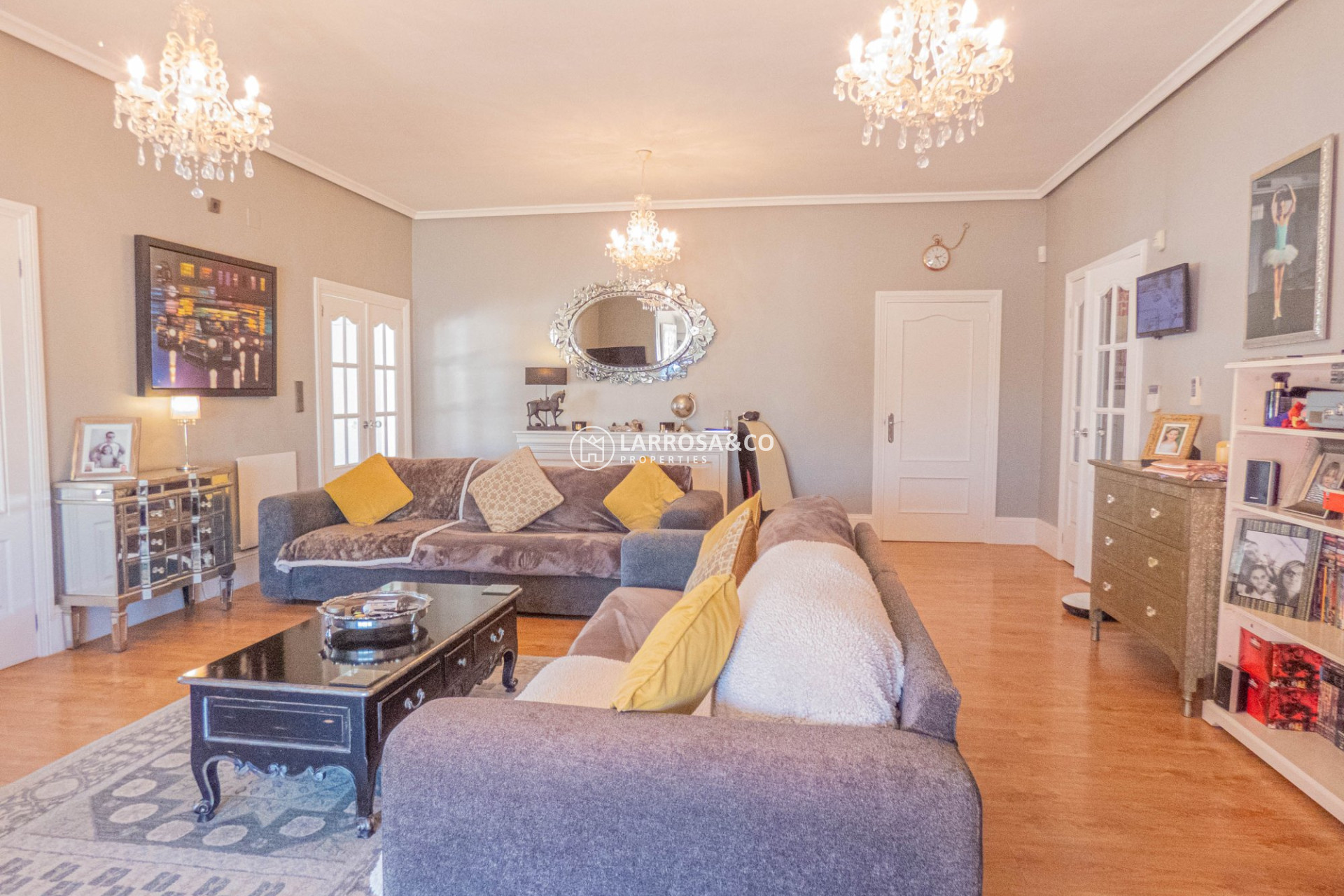 Resale - Detached House/Villa - Heredades - Costa Blanca