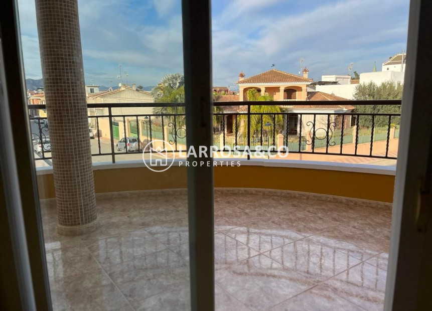 Resale - Detached House/Villa - Jacarilla - CENTRO