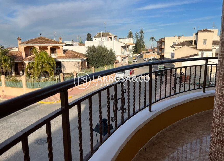 Resale - Detached House/Villa - Jacarilla - CENTRO