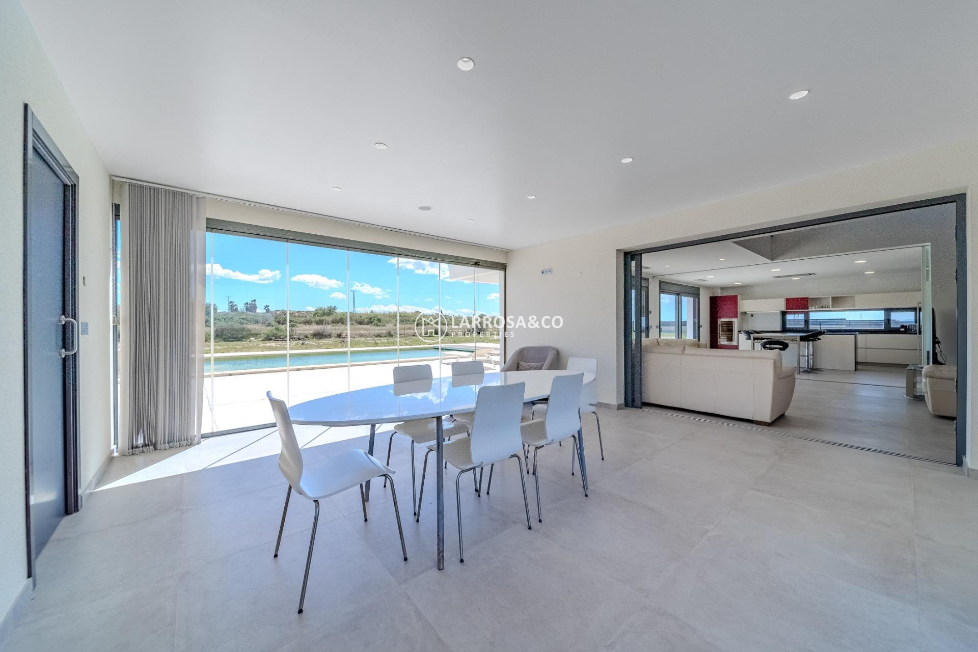 Resale - Detached House/Villa - La Marina