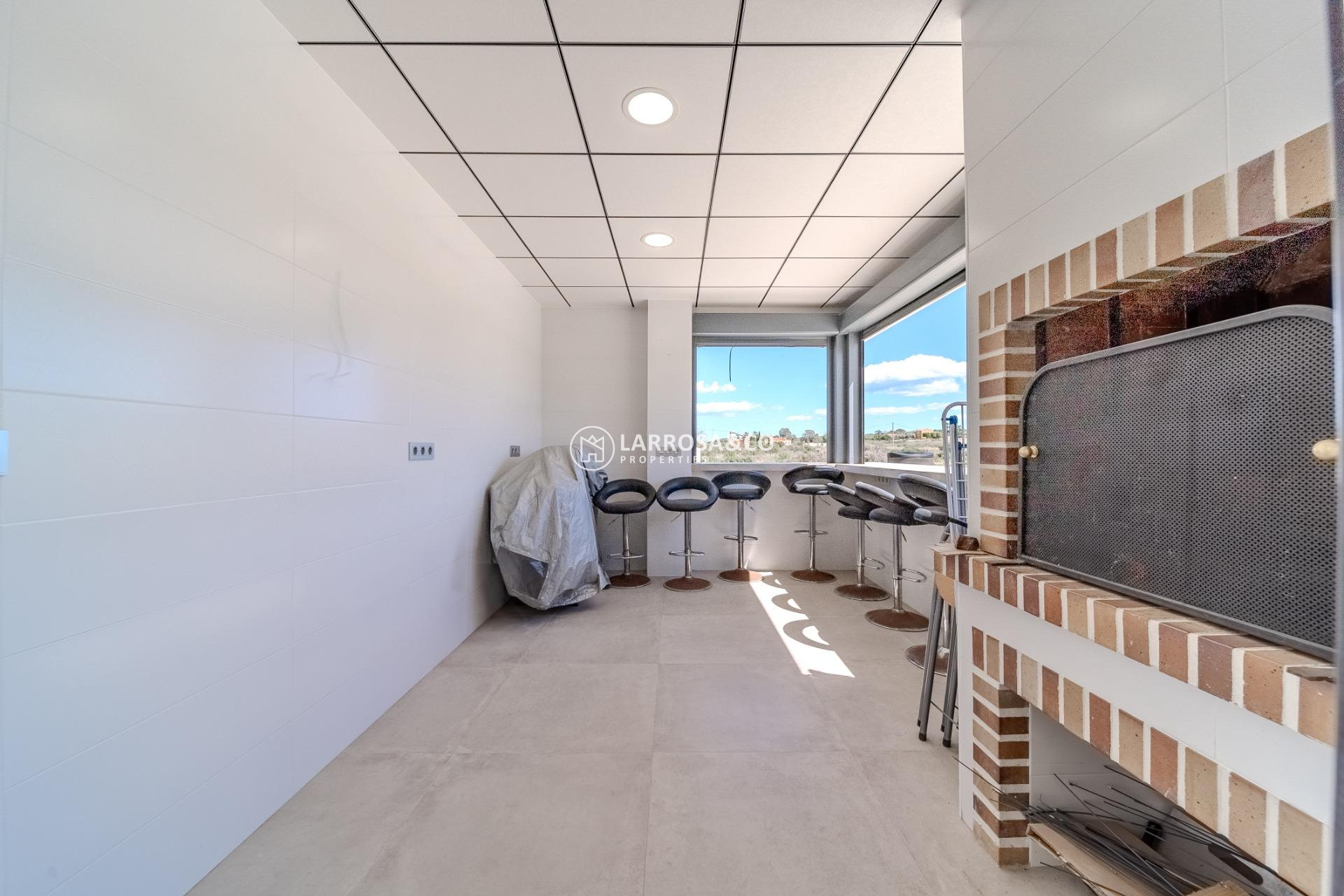 Resale - Detached House/Villa - La Marina