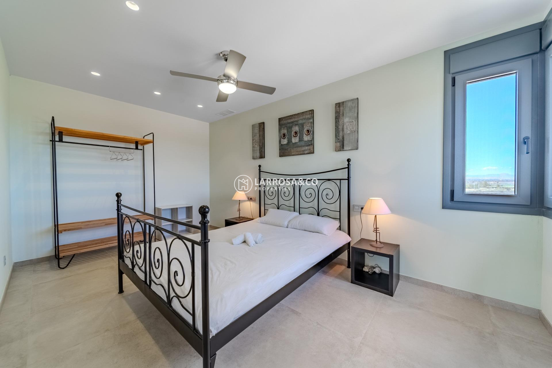 Resale - Detached House/Villa - La Marina