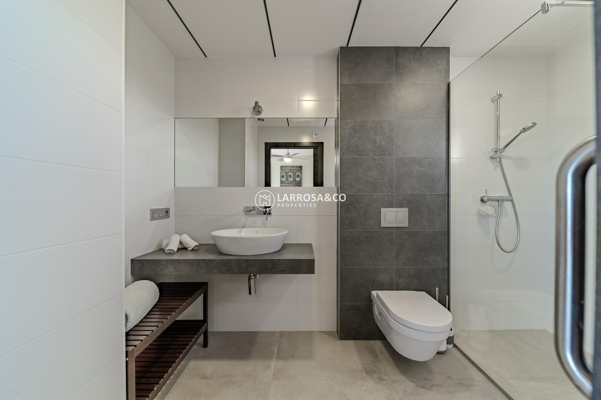 Resale - Detached House/Villa - La Marina