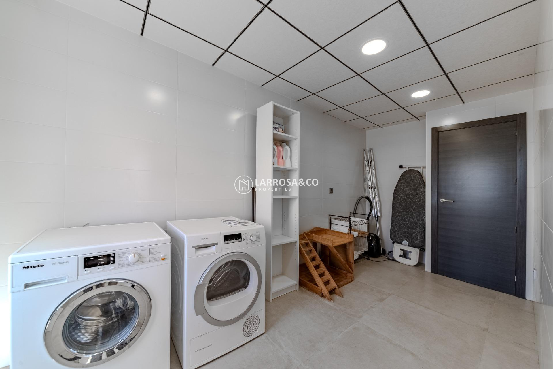 Resale - Detached House/Villa - La Marina