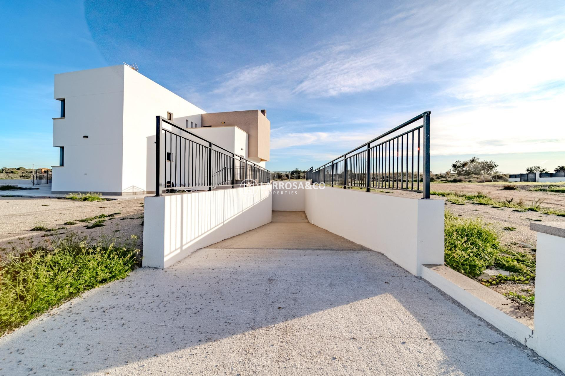 Resale - Detached House/Villa - La Marina