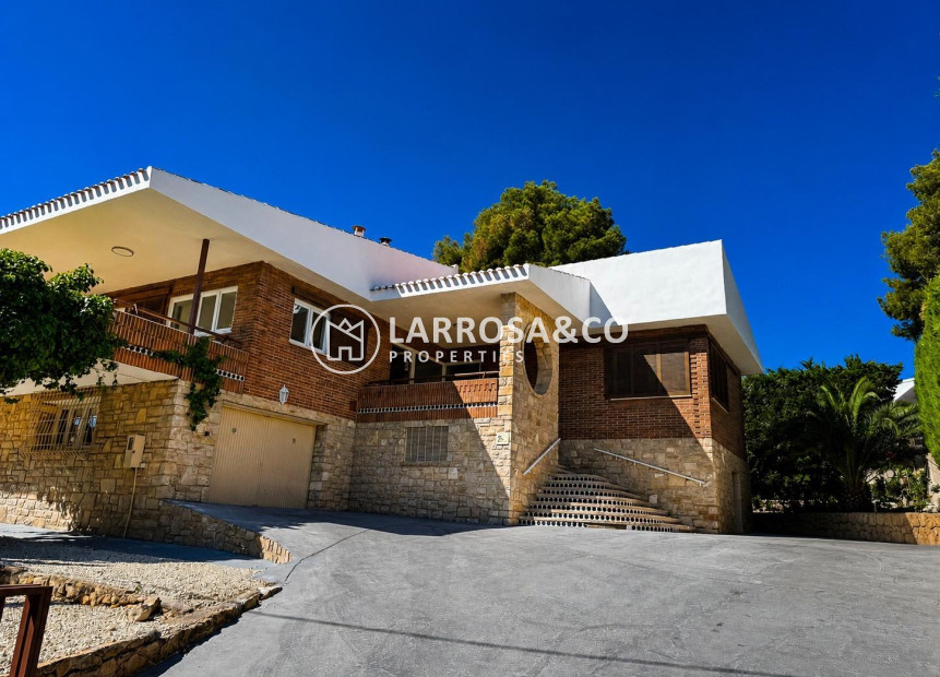 Resale - Detached House/Villa - La Nucia - Montebello - Nou Espai