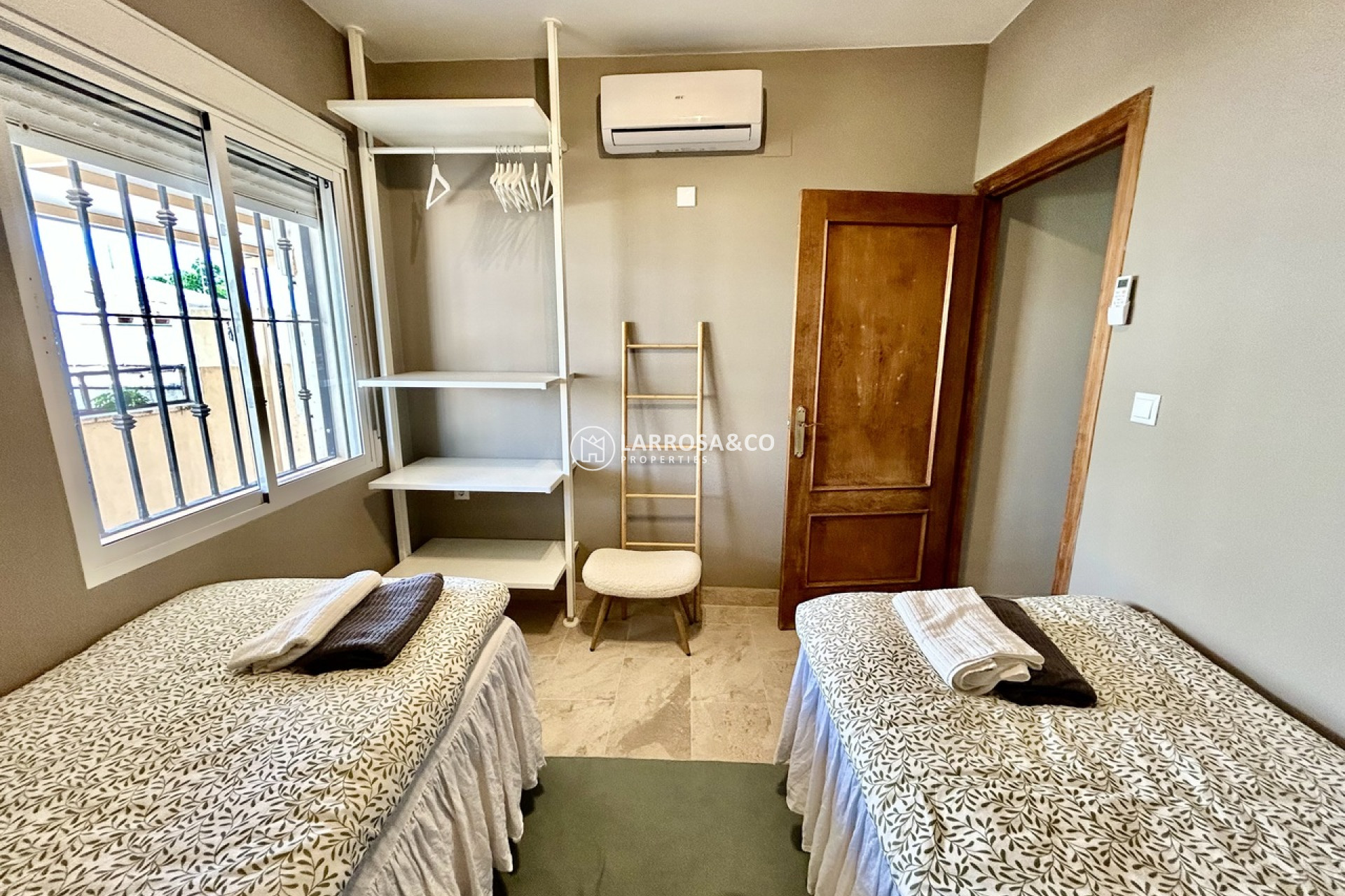 Resale - Detached House/Villa - La Zenia - Costa Blanca