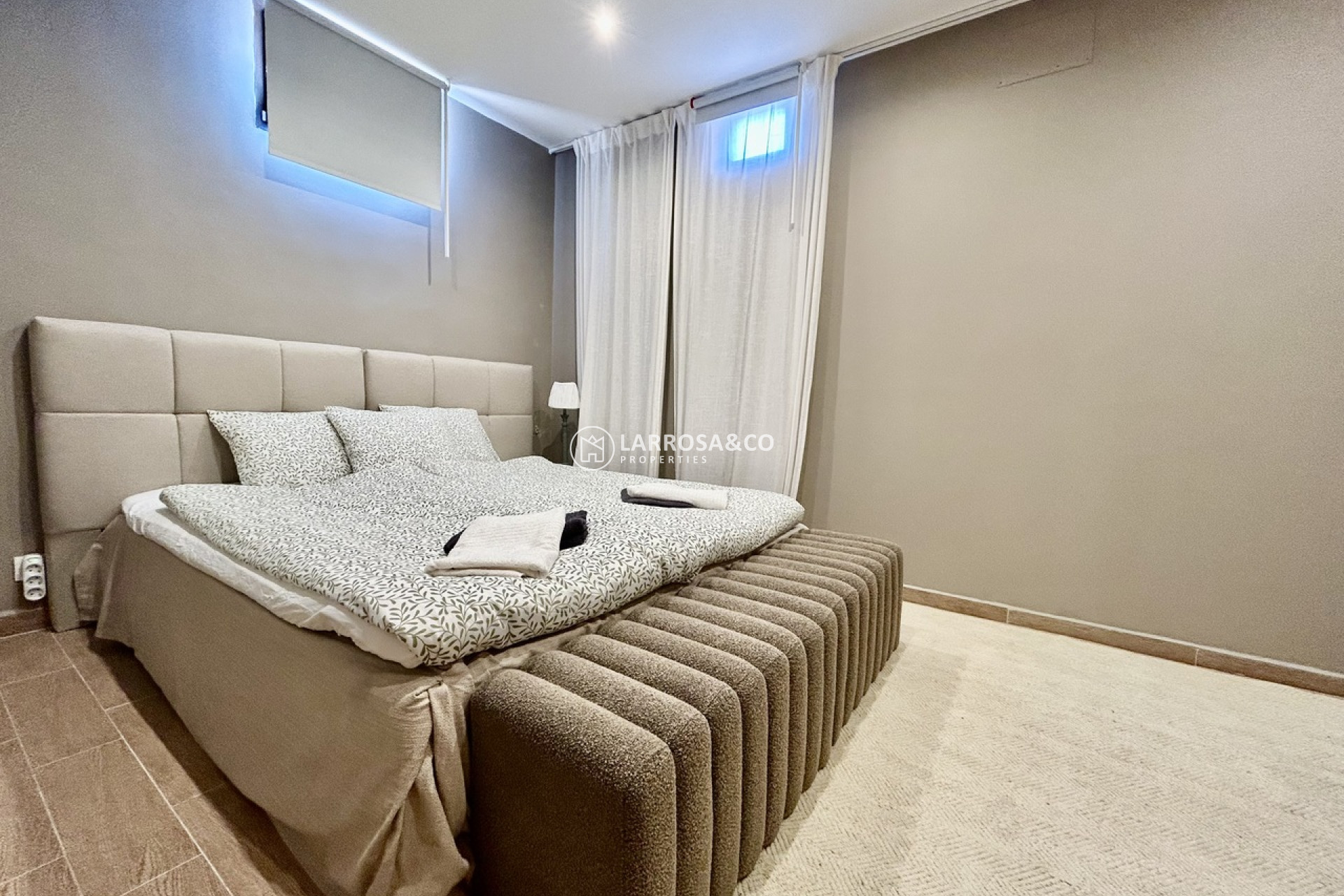 Resale - Detached House/Villa - La Zenia - Costa Blanca