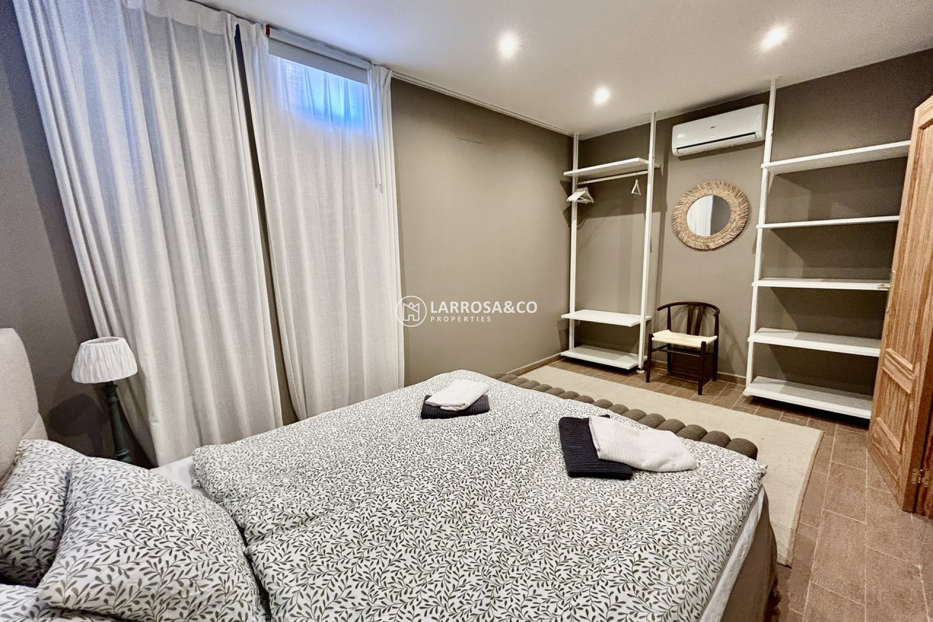 Resale - Detached House/Villa - La Zenia - Costa Blanca