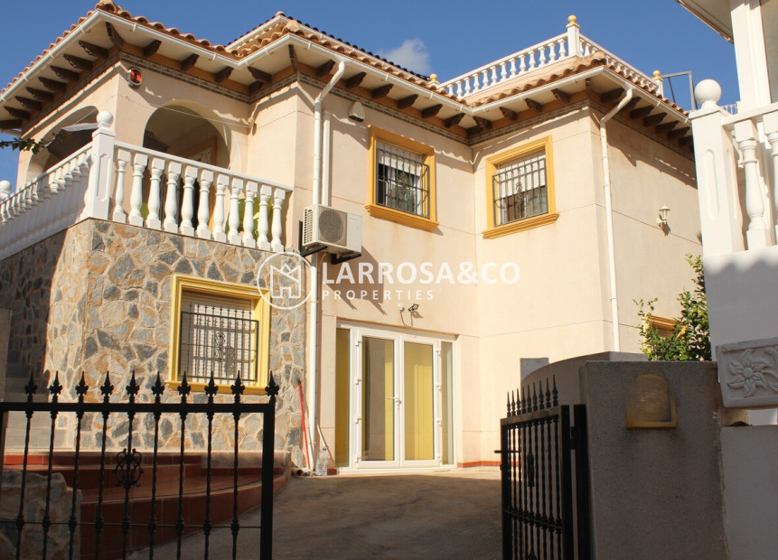 Resale - Detached House/Villa - La Zenia - Costa Blanca