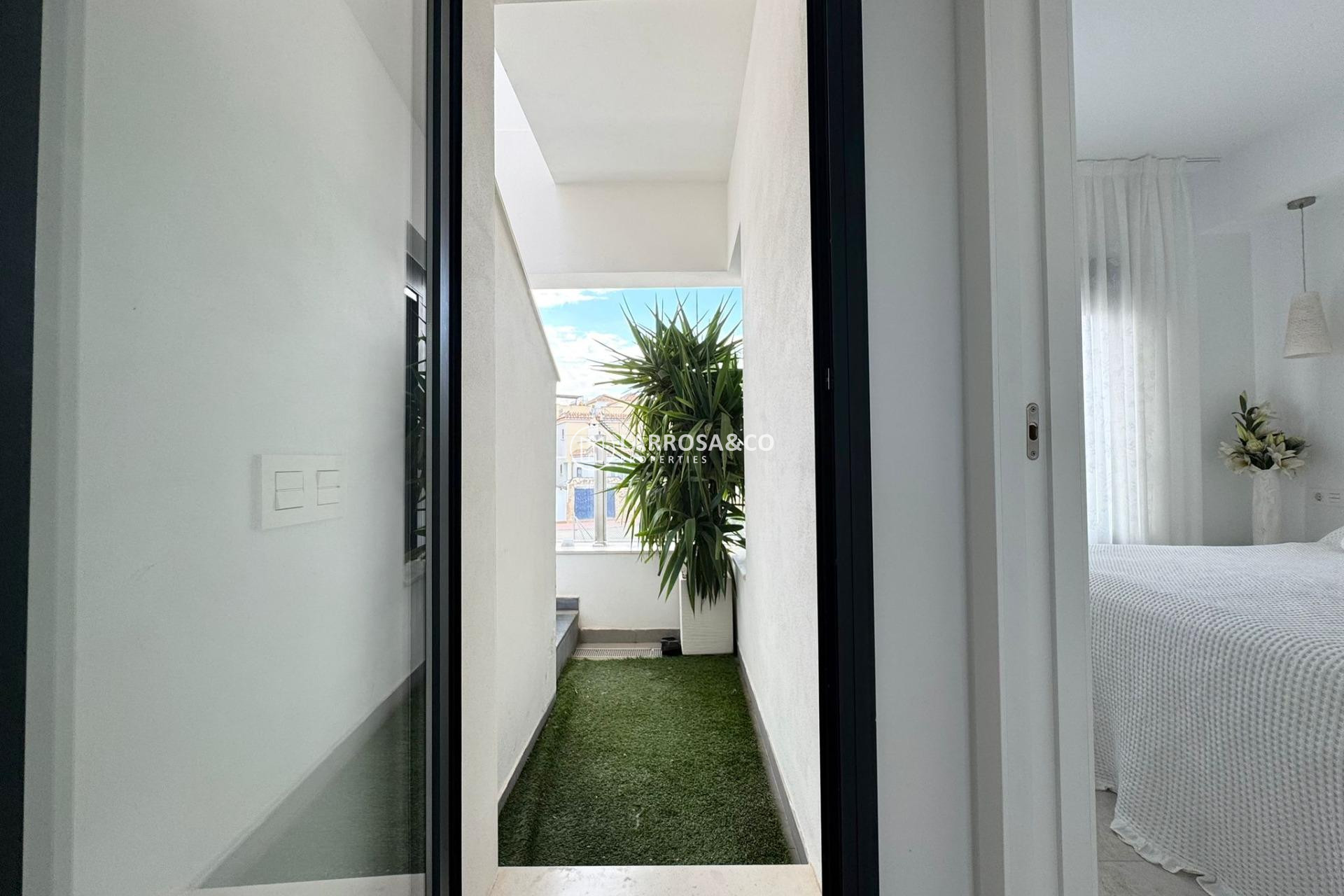 Resale - Detached House/Villa - Orihuela costa - PAU 26