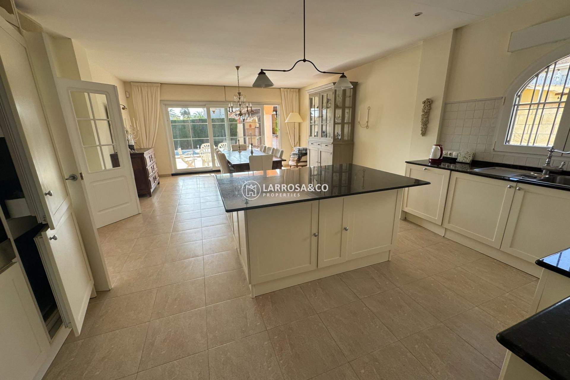 Resale - Detached House/Villa - Orihuela costa - Playa Flamenca