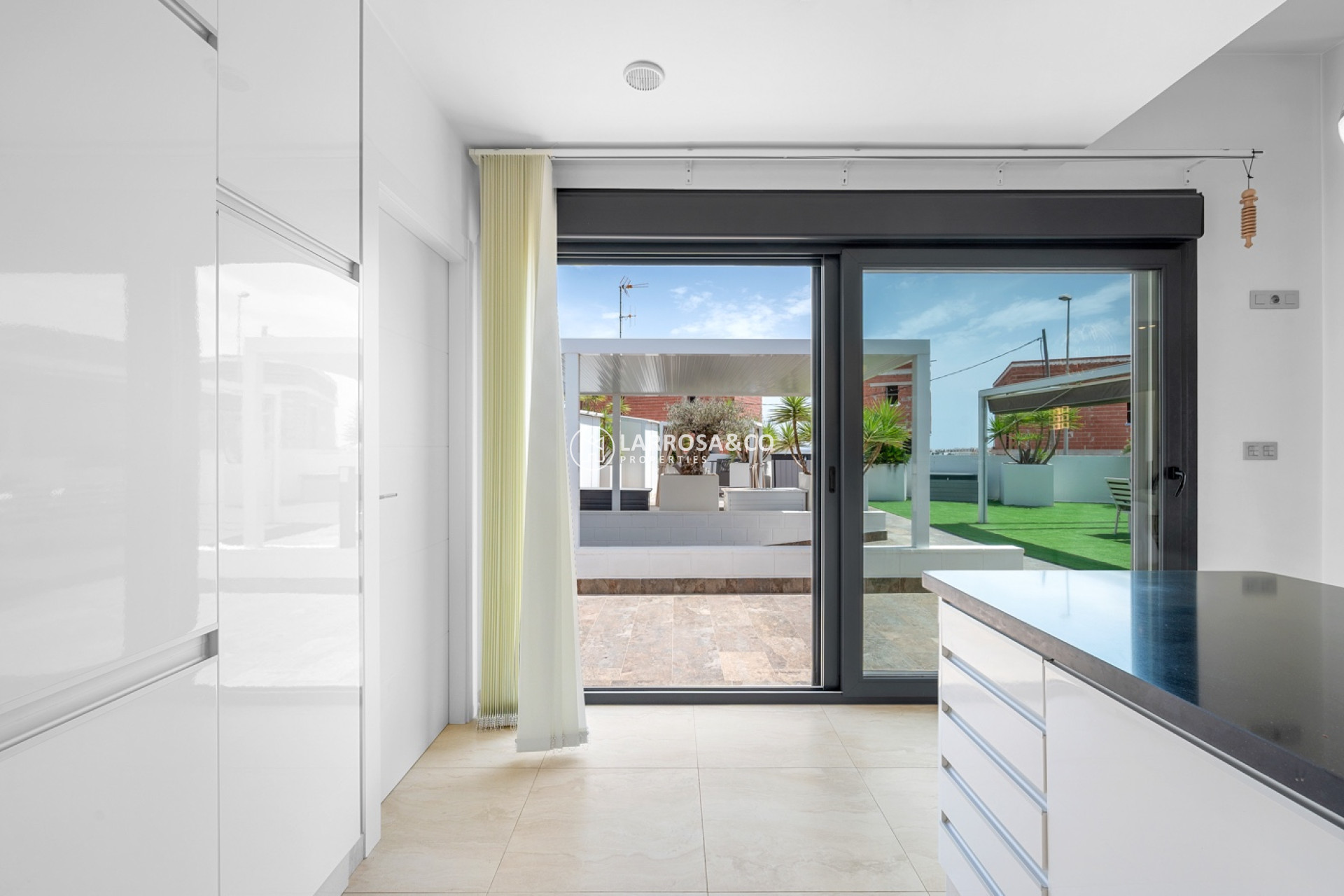 Resale - Detached House/Villa - Orihuela costa - Villamartin 