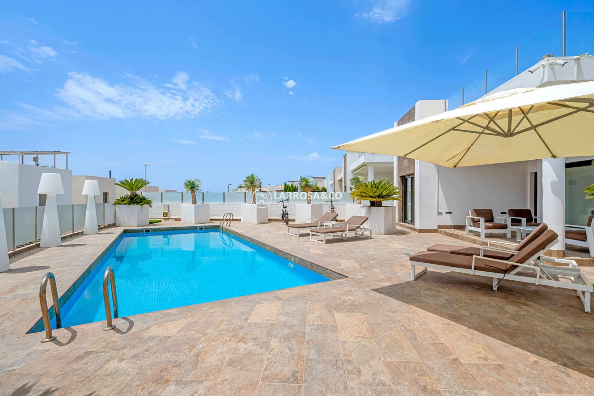 Resale - Detached House/Villa - Orihuela costa - Villamartin 