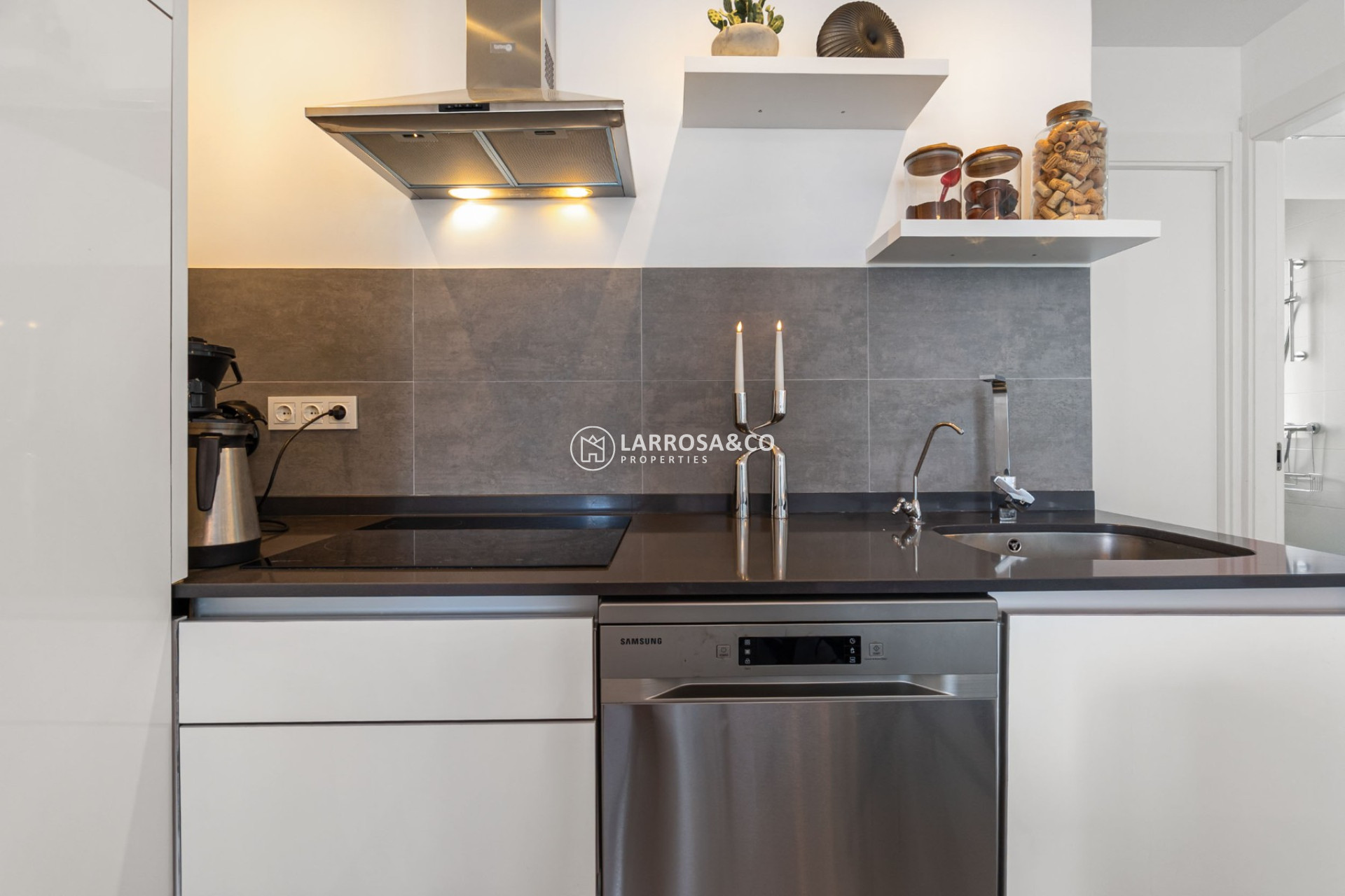 Resale - Detached House/Villa - Orihuela - Villamartín