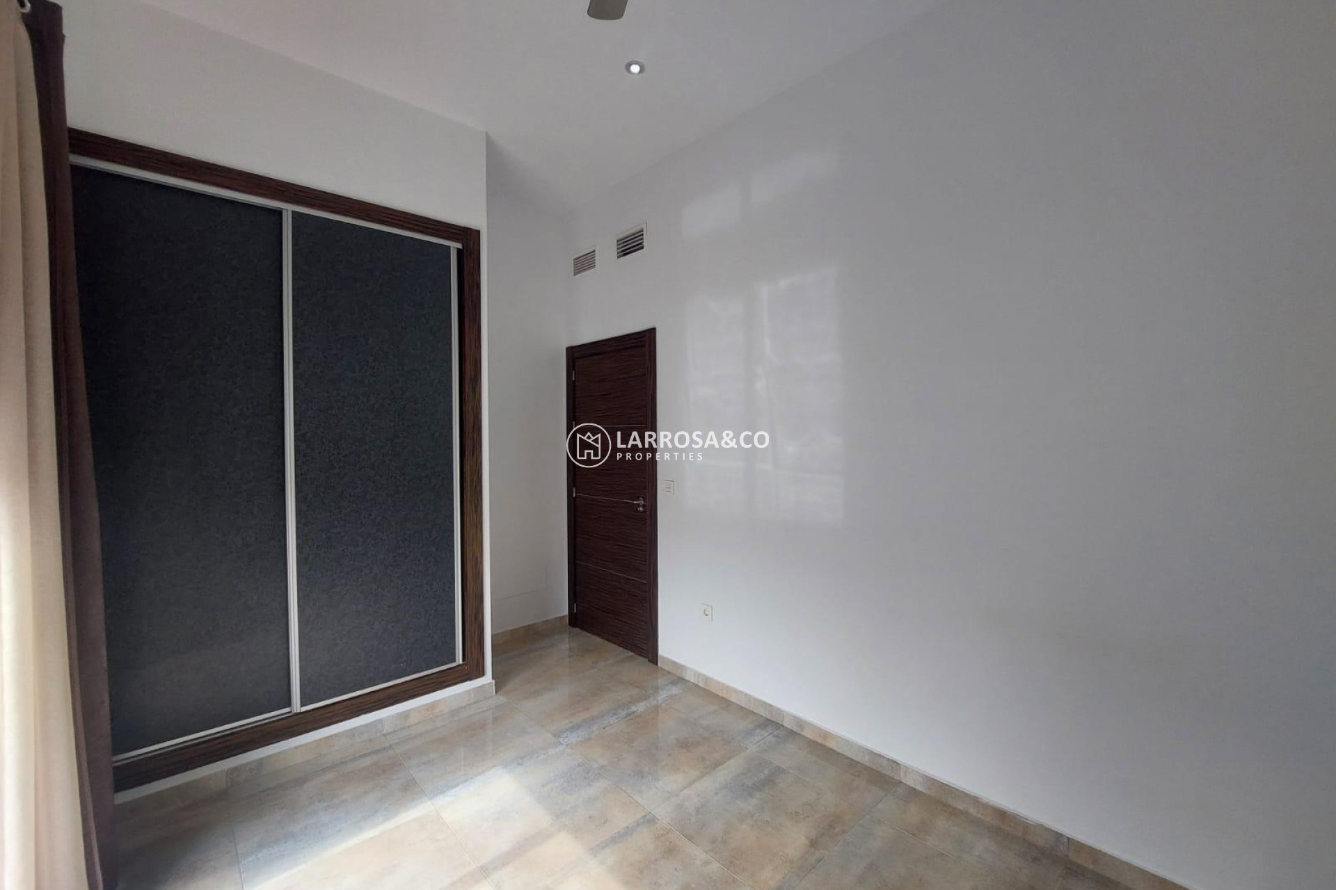 Resale - Detached House/Villa - Pilar de la Horadada - Costa Blanca