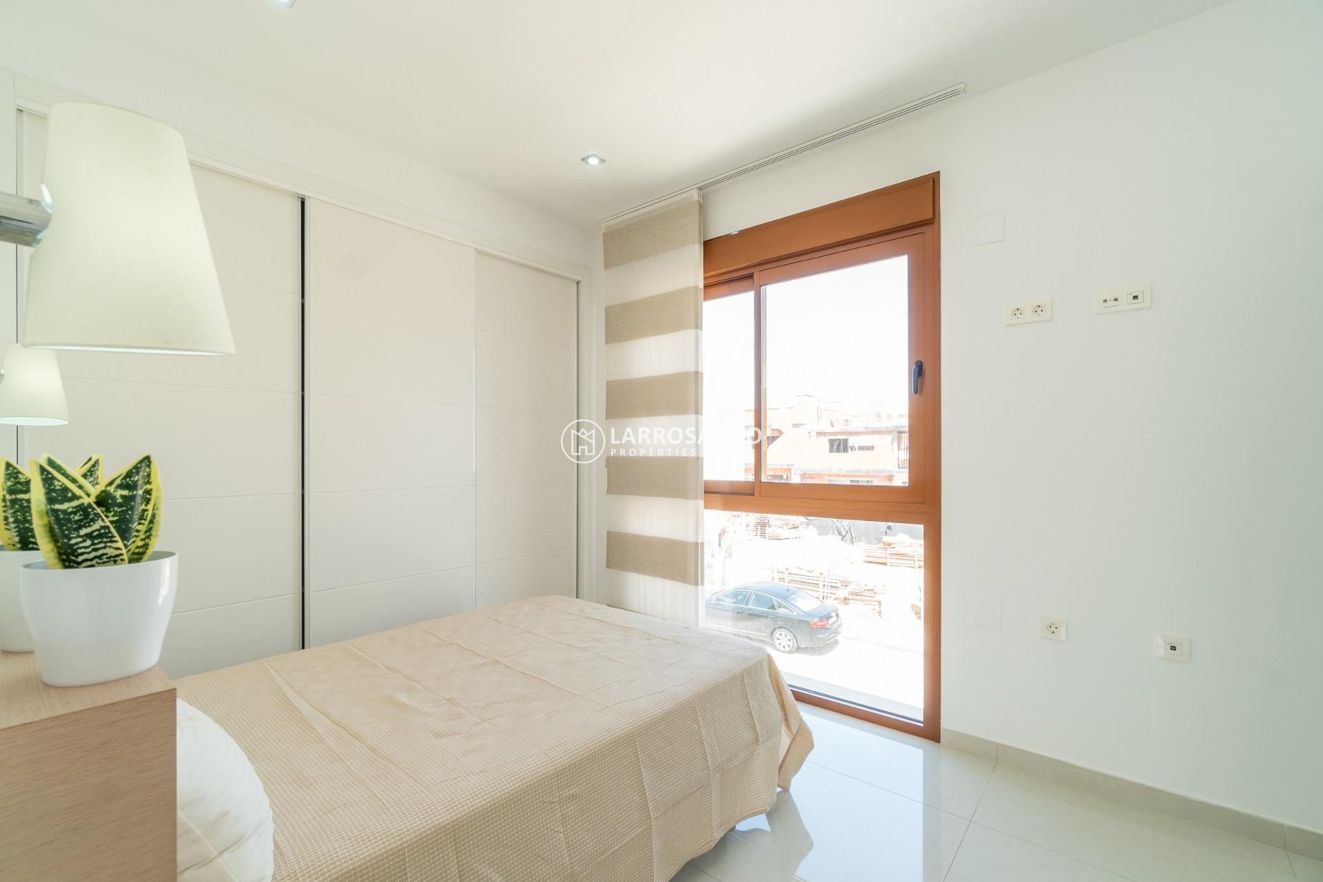 Resale - Detached House/Villa - Pilar de la Horadada - La Torre de la Horadada