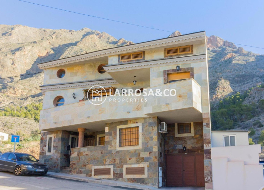 Resale - Detached House/Villa - Redovan - Comunidad valenciana